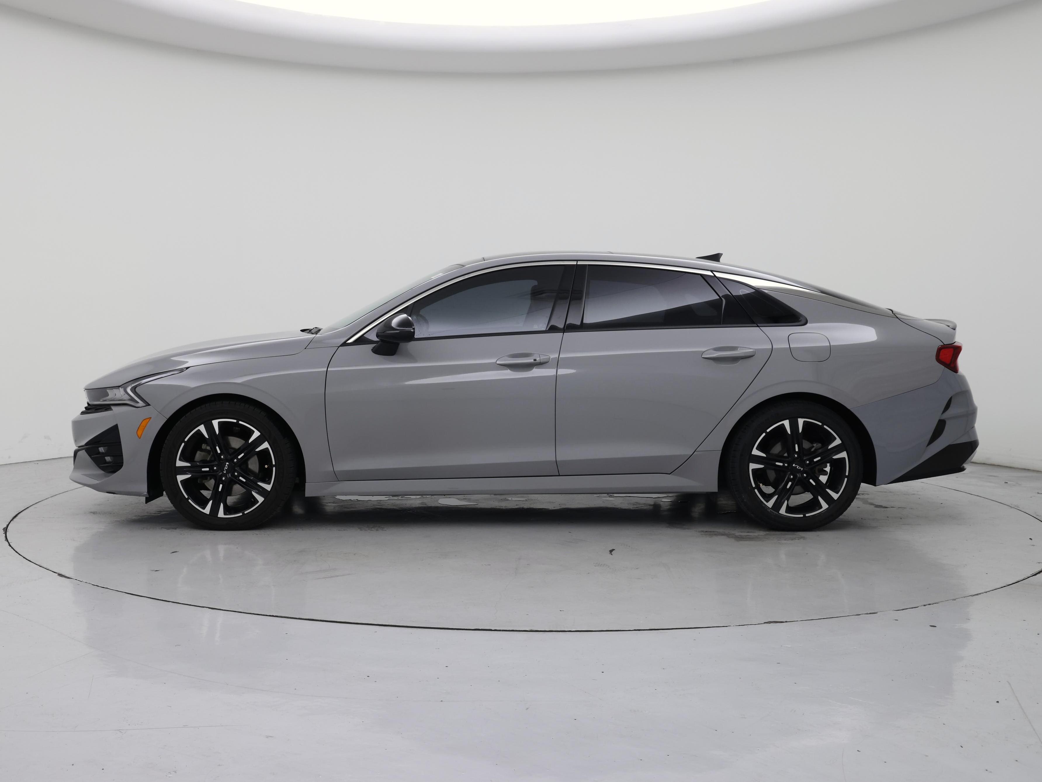 Thumbnail: 2023 Kia K5 - 3