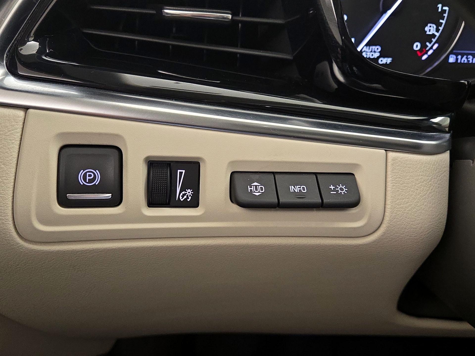 Thumbnail: 2021 Cadillac XT6 - 13