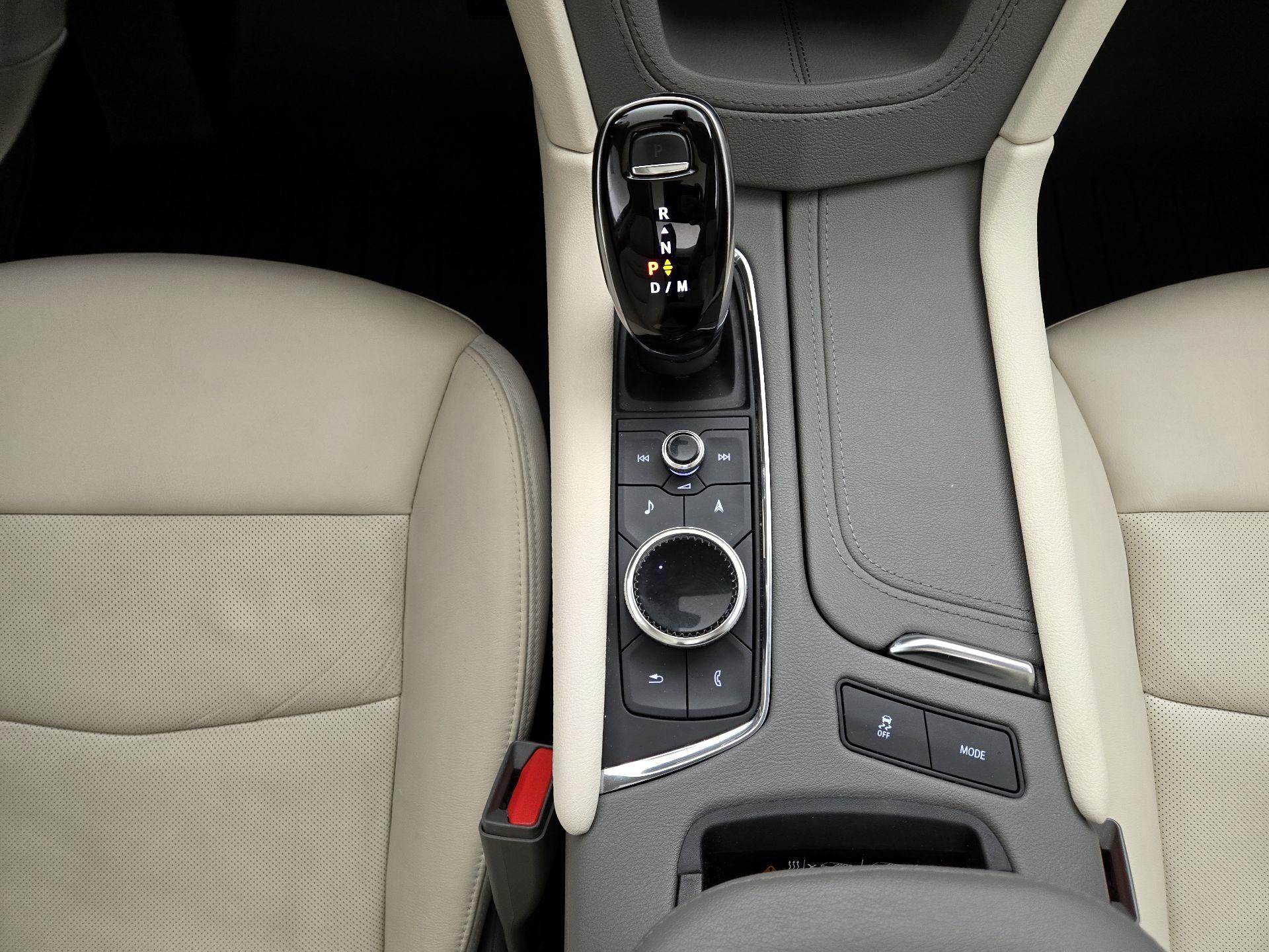Thumbnail: 2021 Cadillac XT6 - 18