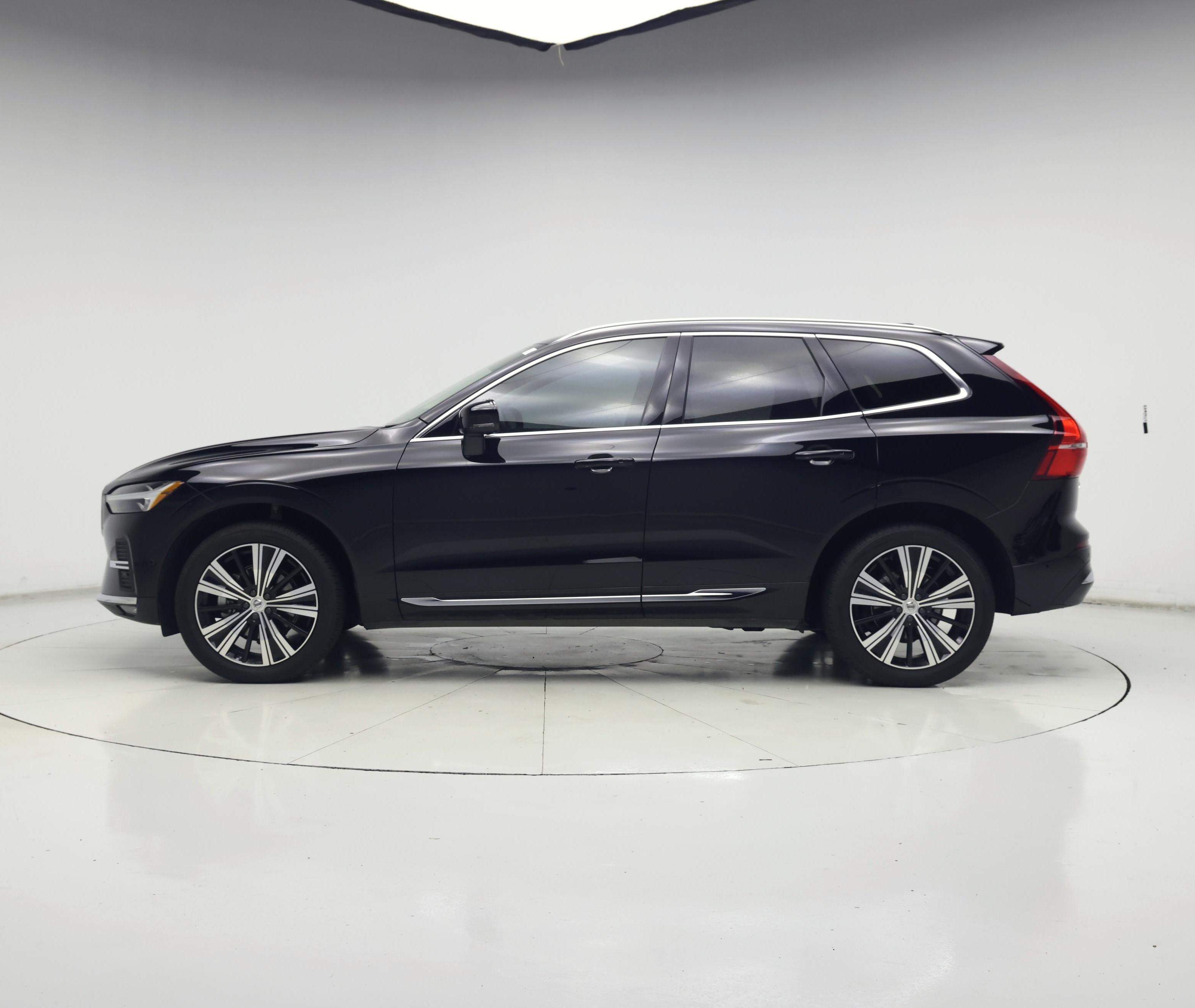 Thumbnail: 2023 Volvo XC60 - 3
