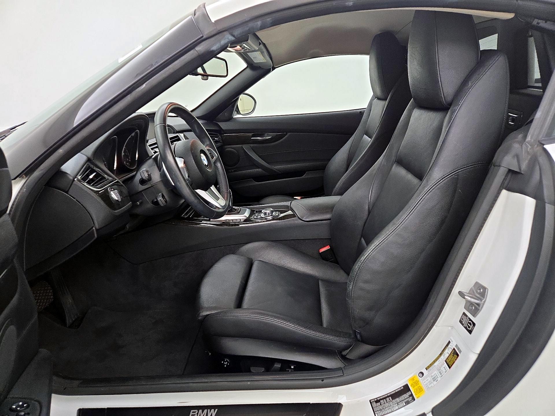 Thumbnail: 2015 BMW Z4 - 11