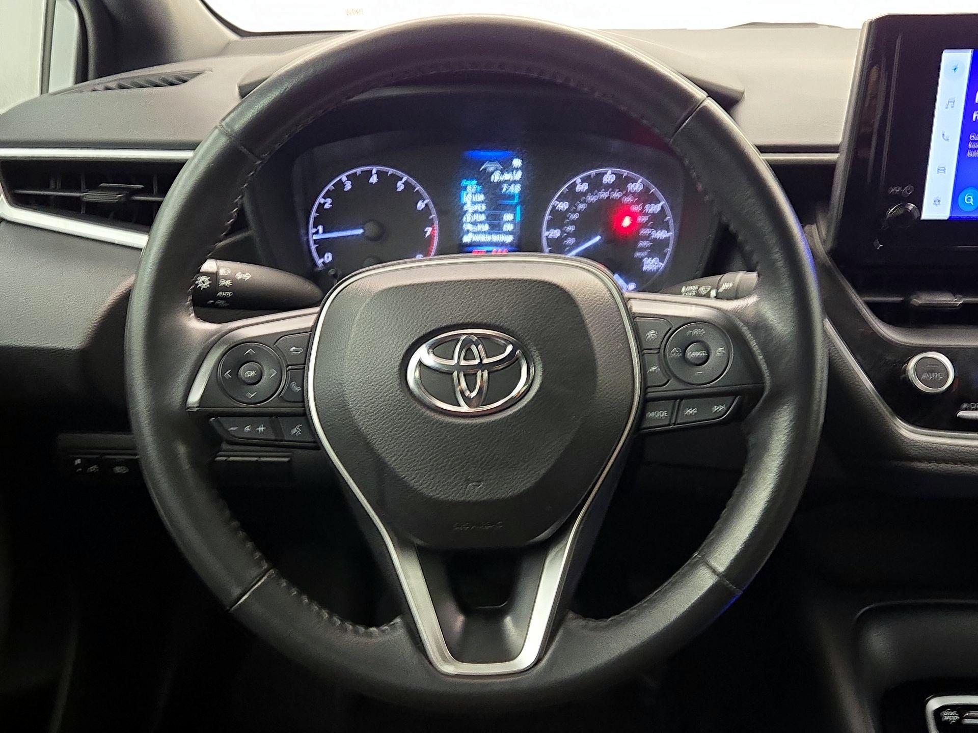 Thumbnail: 2023 Toyota Corolla - 10