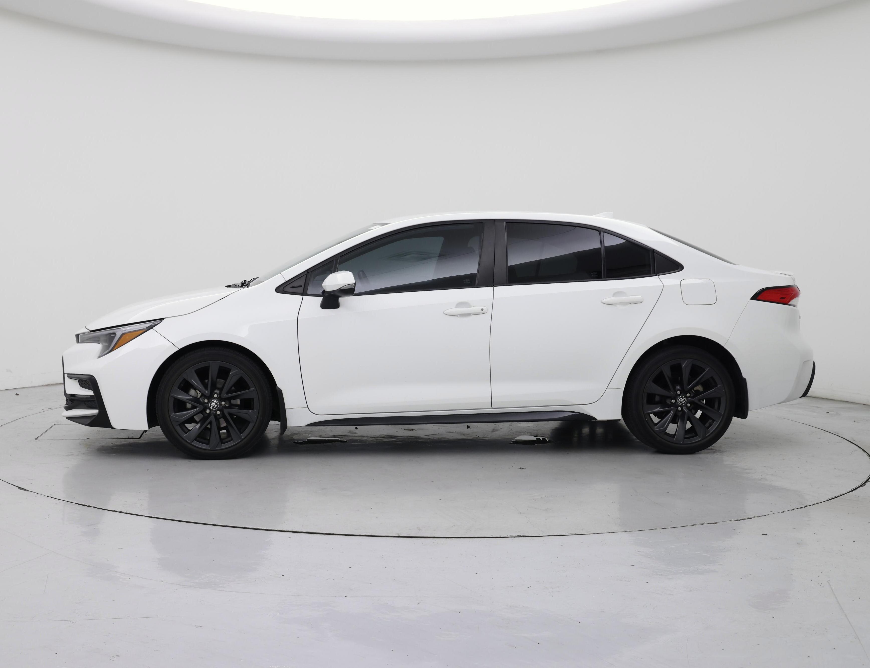 Thumbnail: 2023 Toyota Corolla - 3
