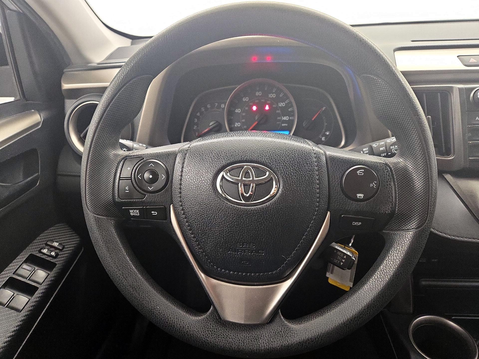 Thumbnail: 2015 Toyota RAV4 - 10