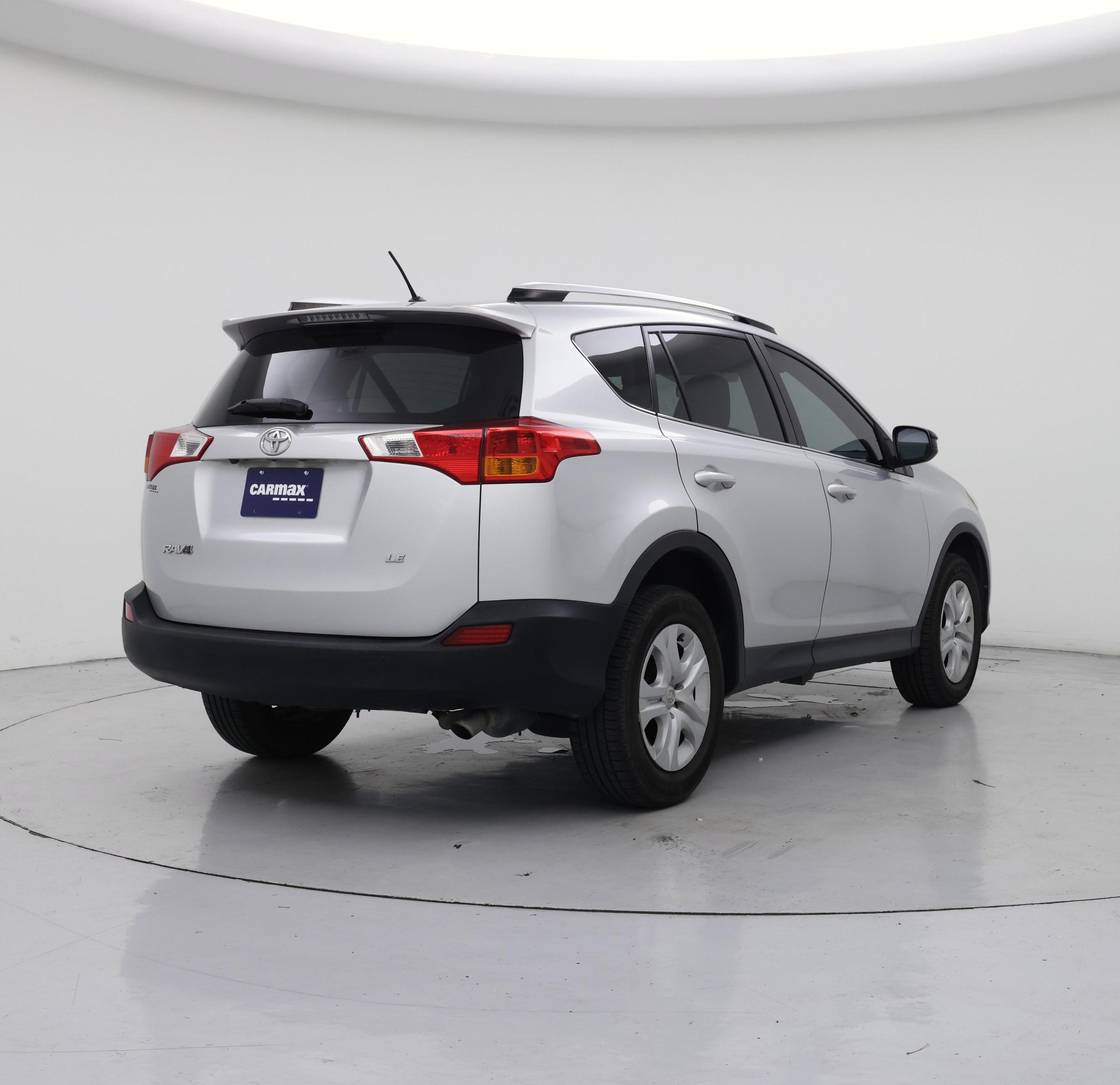 Thumbnail: 2015 Toyota RAV4 - 8
