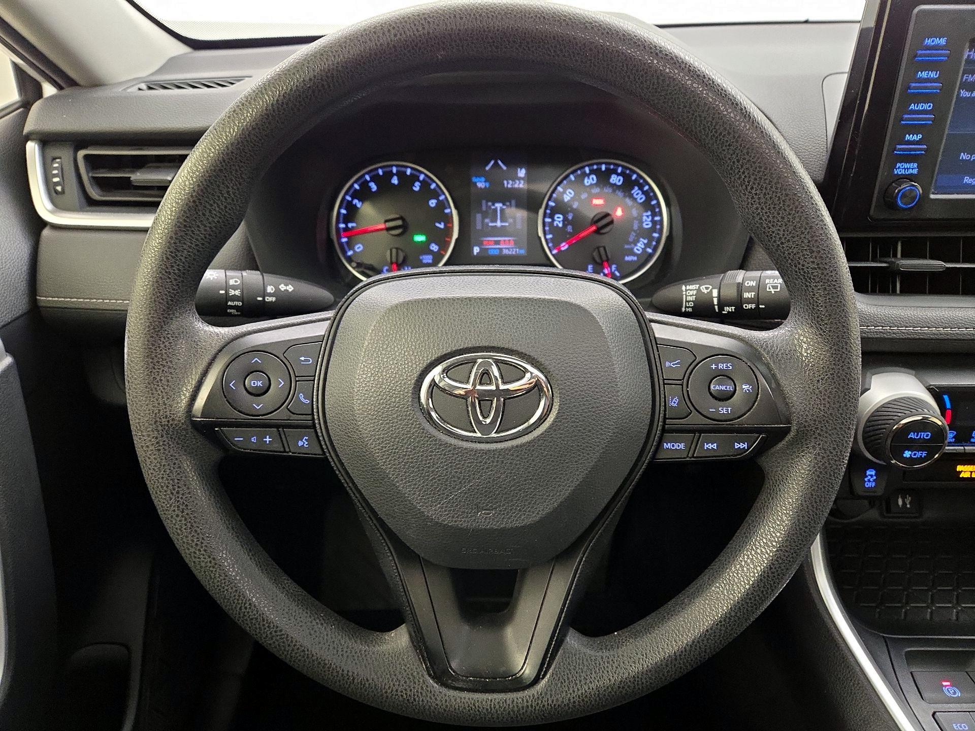 Thumbnail: 2019 Toyota RAV4 - 10