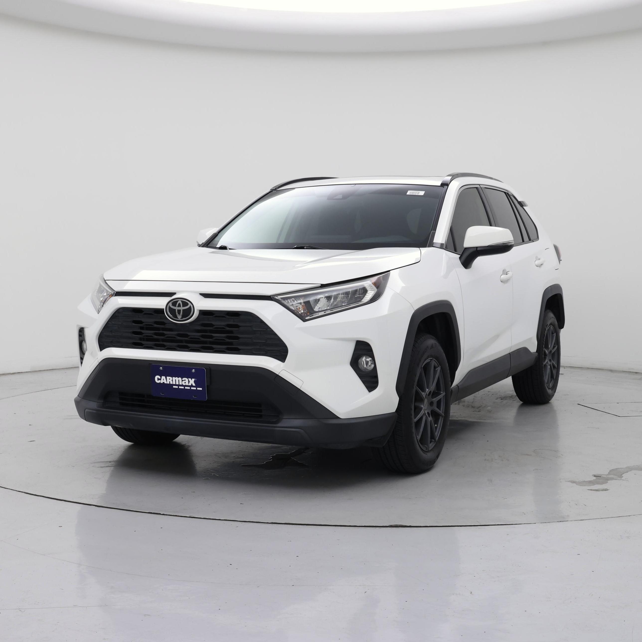 Thumbnail: 2019 Toyota RAV4 - 4