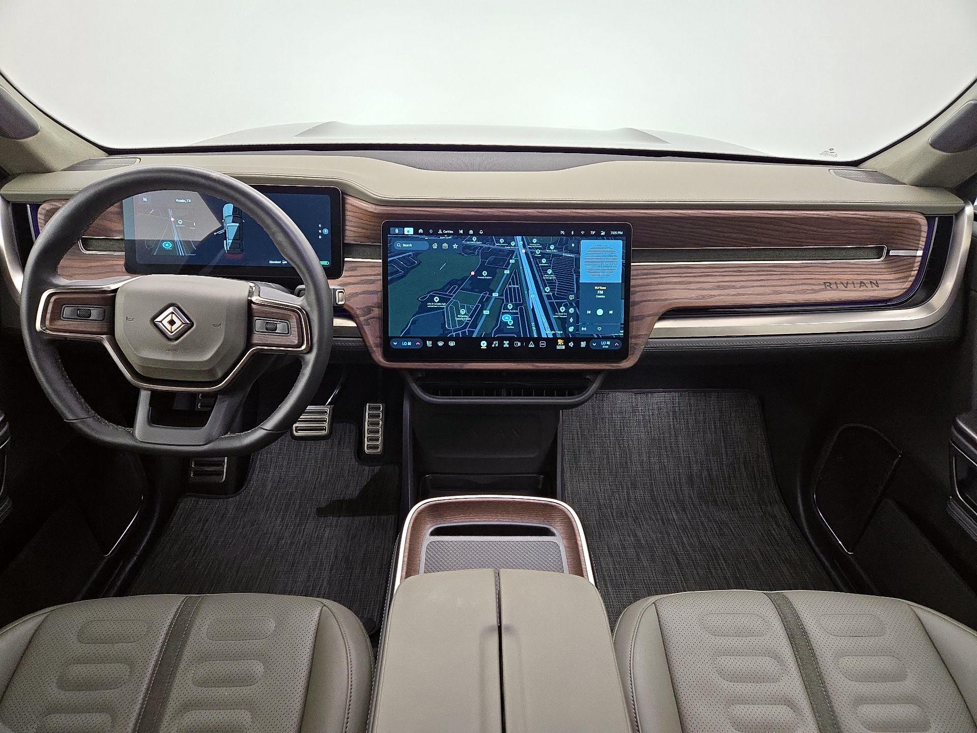 Thumbnail: 2023 Rivian R1S - 9