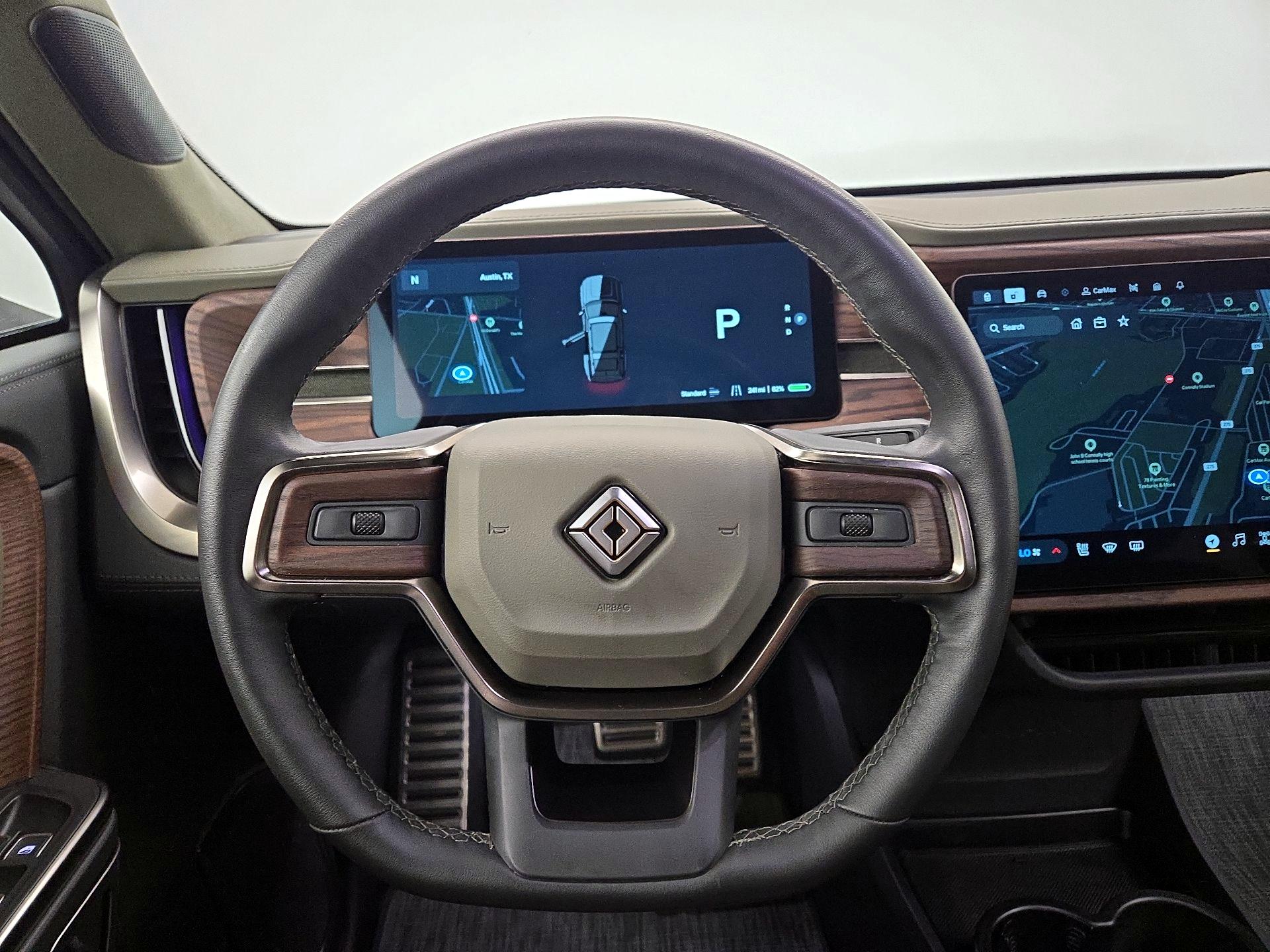 Thumbnail: 2023 Rivian R1S - 10