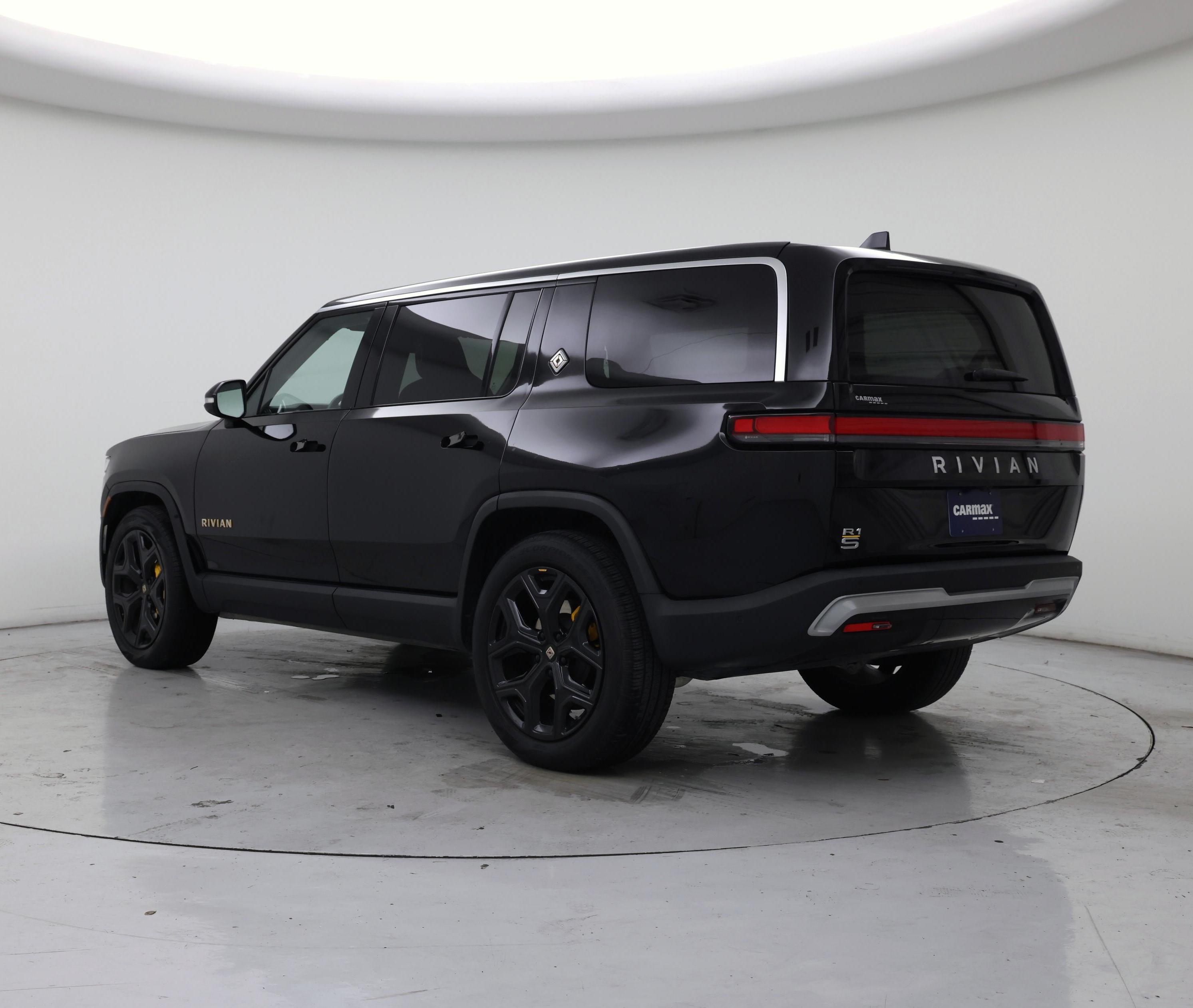 Thumbnail: 2023 Rivian R1S - 2