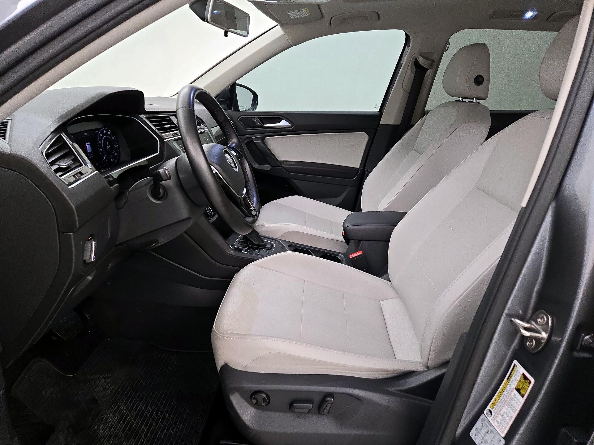 Thumbnail: 2019 Volkswagen Tiguan - 11