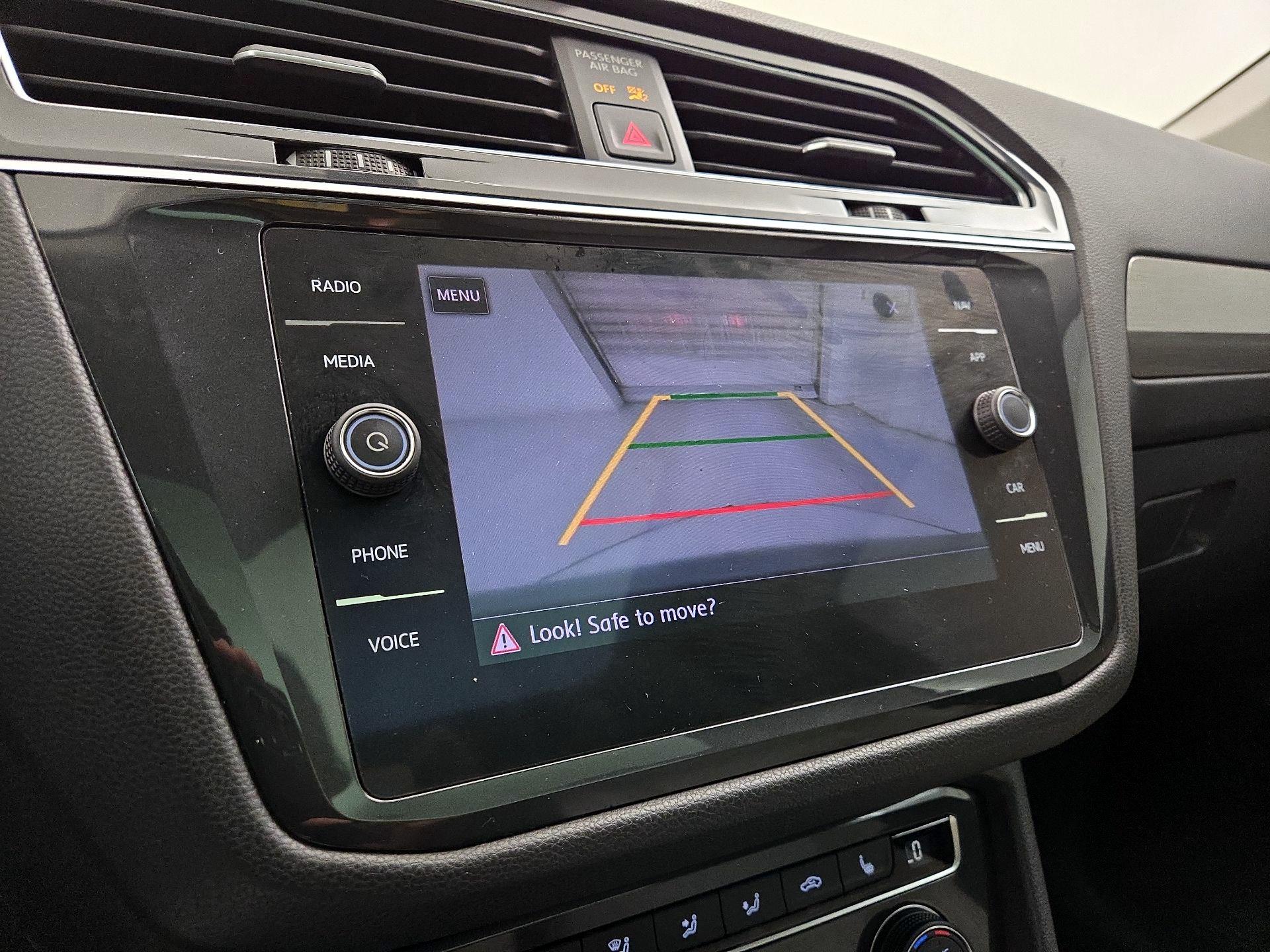 Thumbnail: 2019 Volkswagen Tiguan - 15