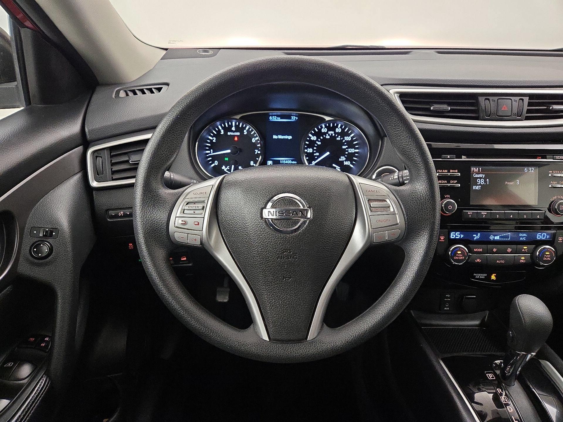 Thumbnail: 2015 Nissan Rogue - 10