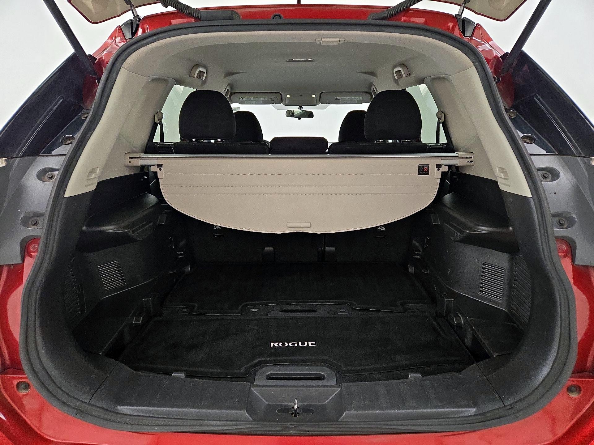 Thumbnail: 2015 Nissan Rogue - 20