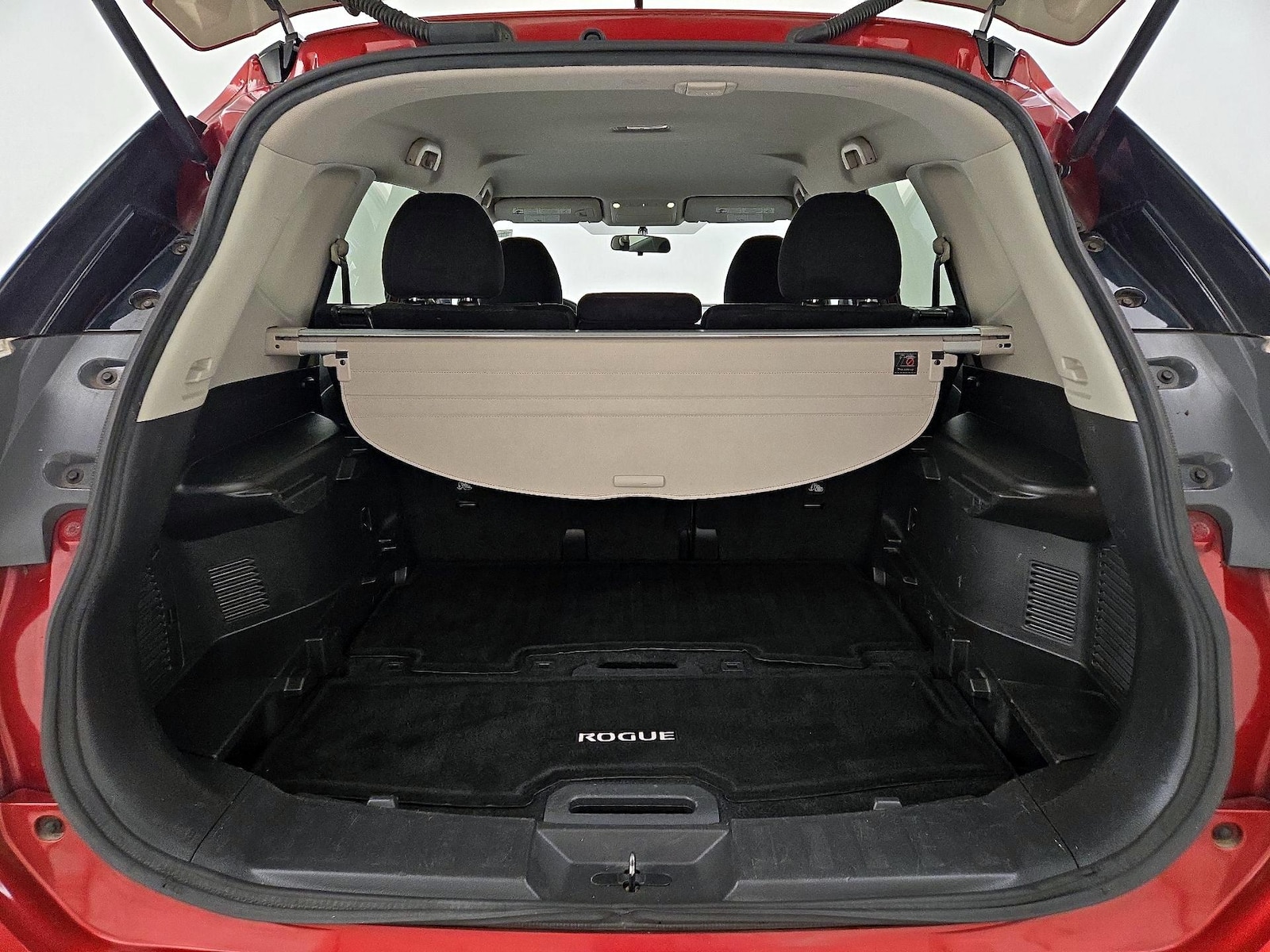 2015 Nissan Rogue SV - Photo 21