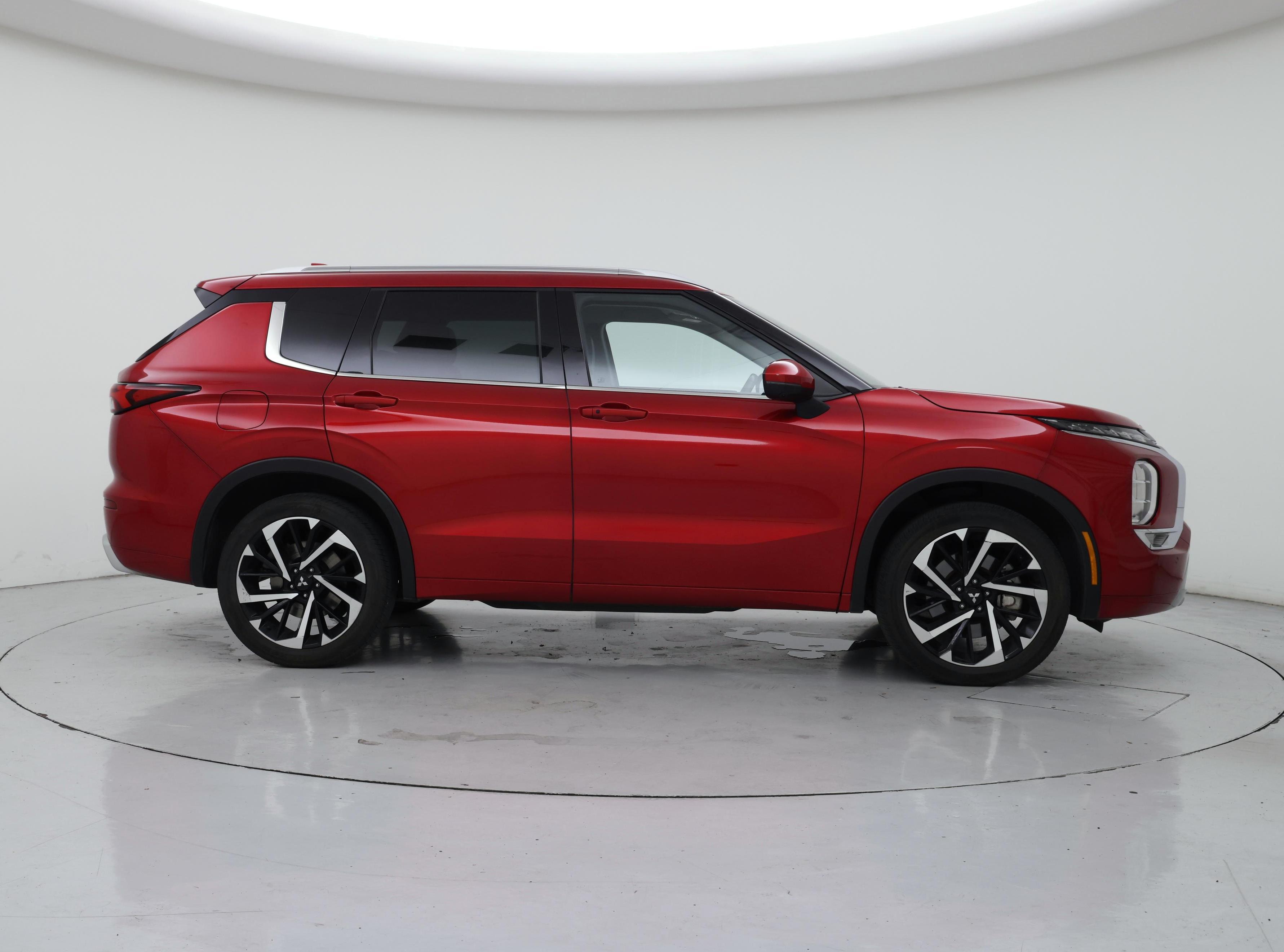 Thumbnail: 2022 Mitsubishi Outlander - 7