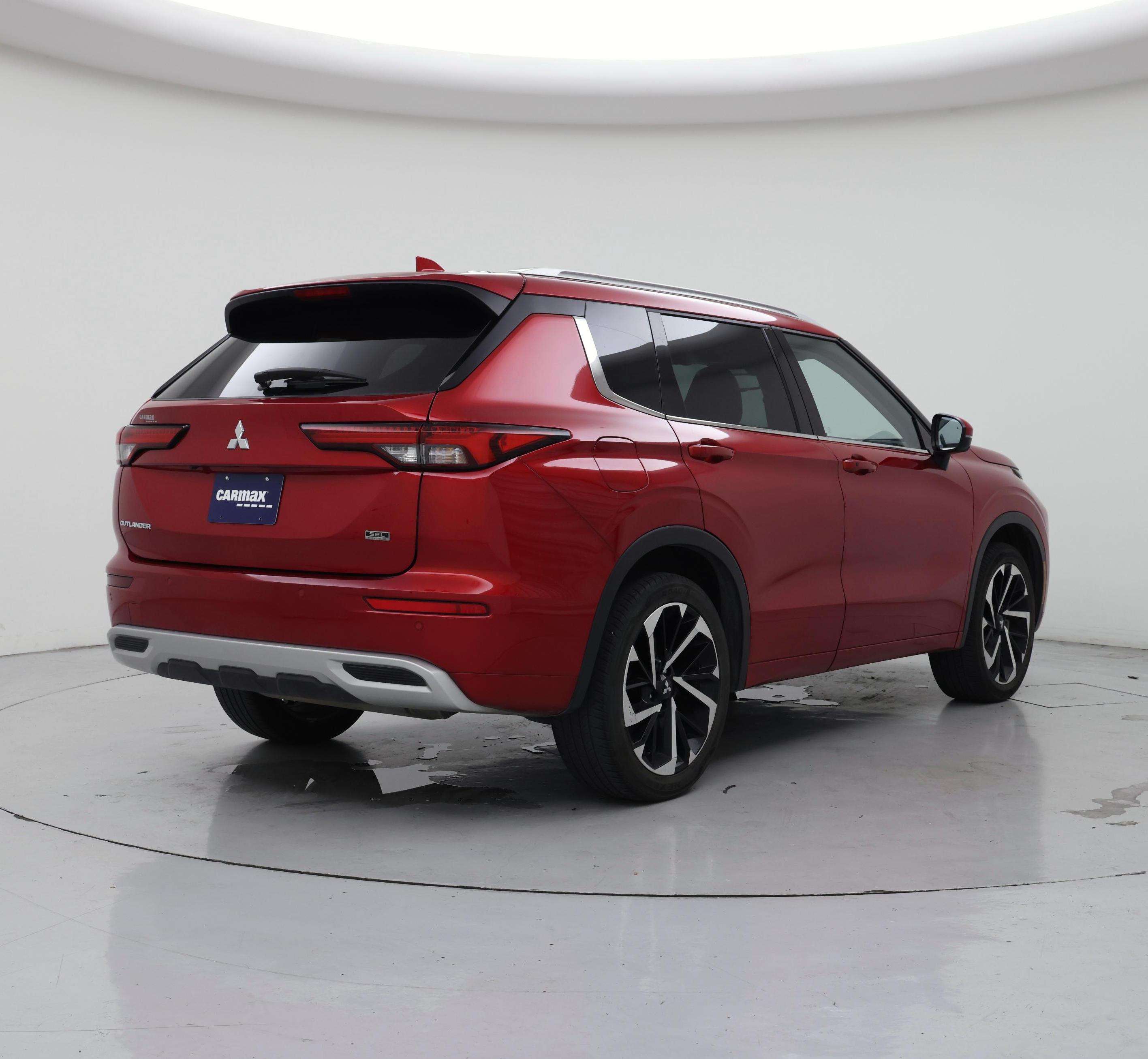 Thumbnail: 2022 Mitsubishi Outlander - 8