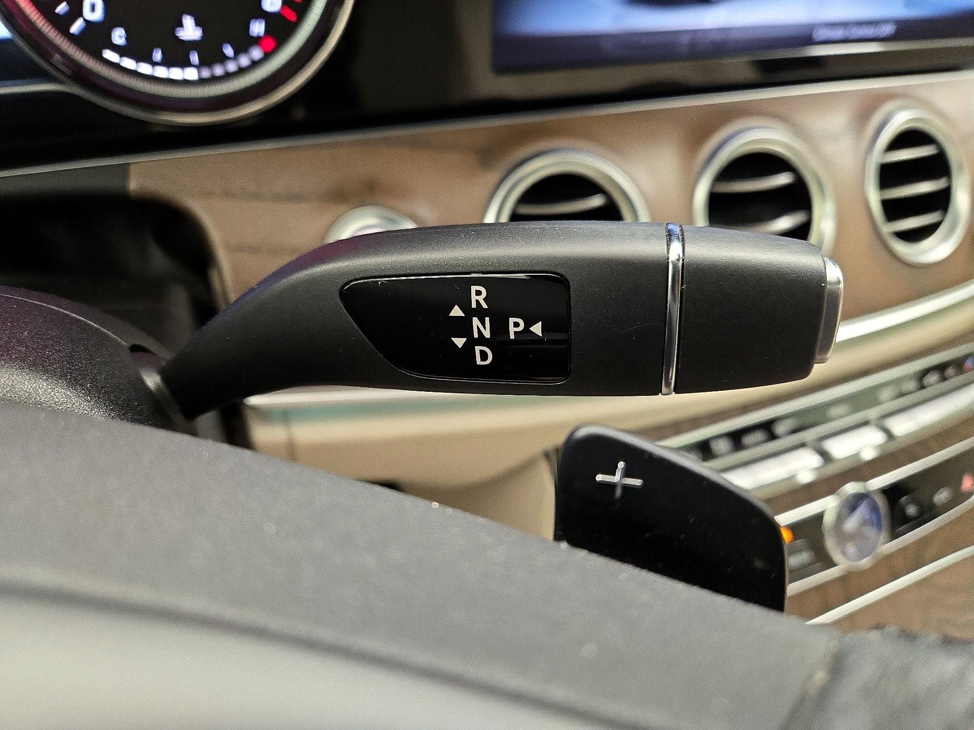 Thumbnail: 2018 Mercedes-Benz E-Class - 18
