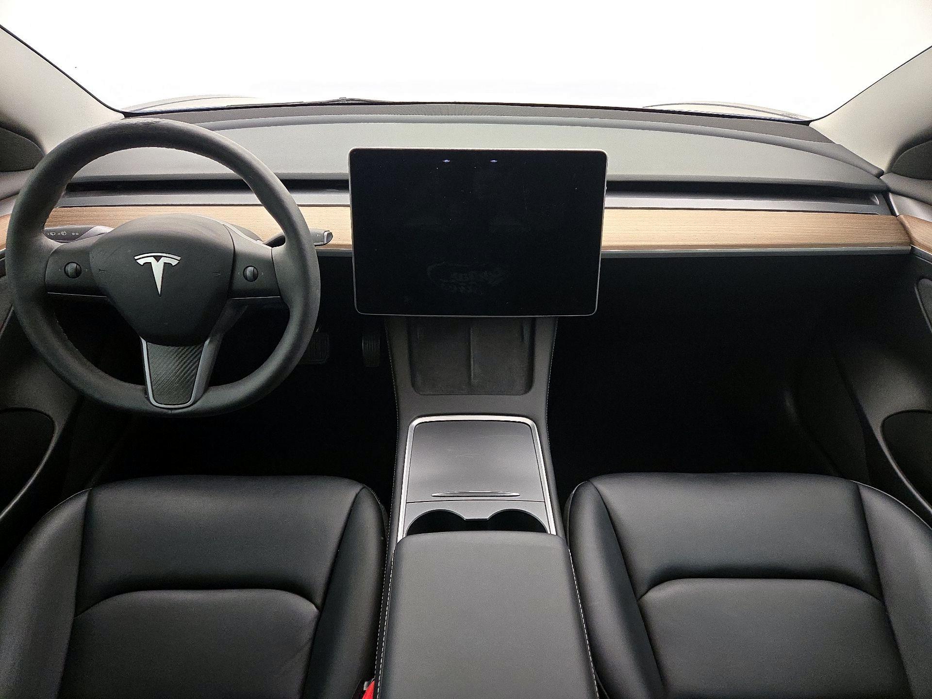 Thumbnail: 2023 Tesla Model 3 - 9