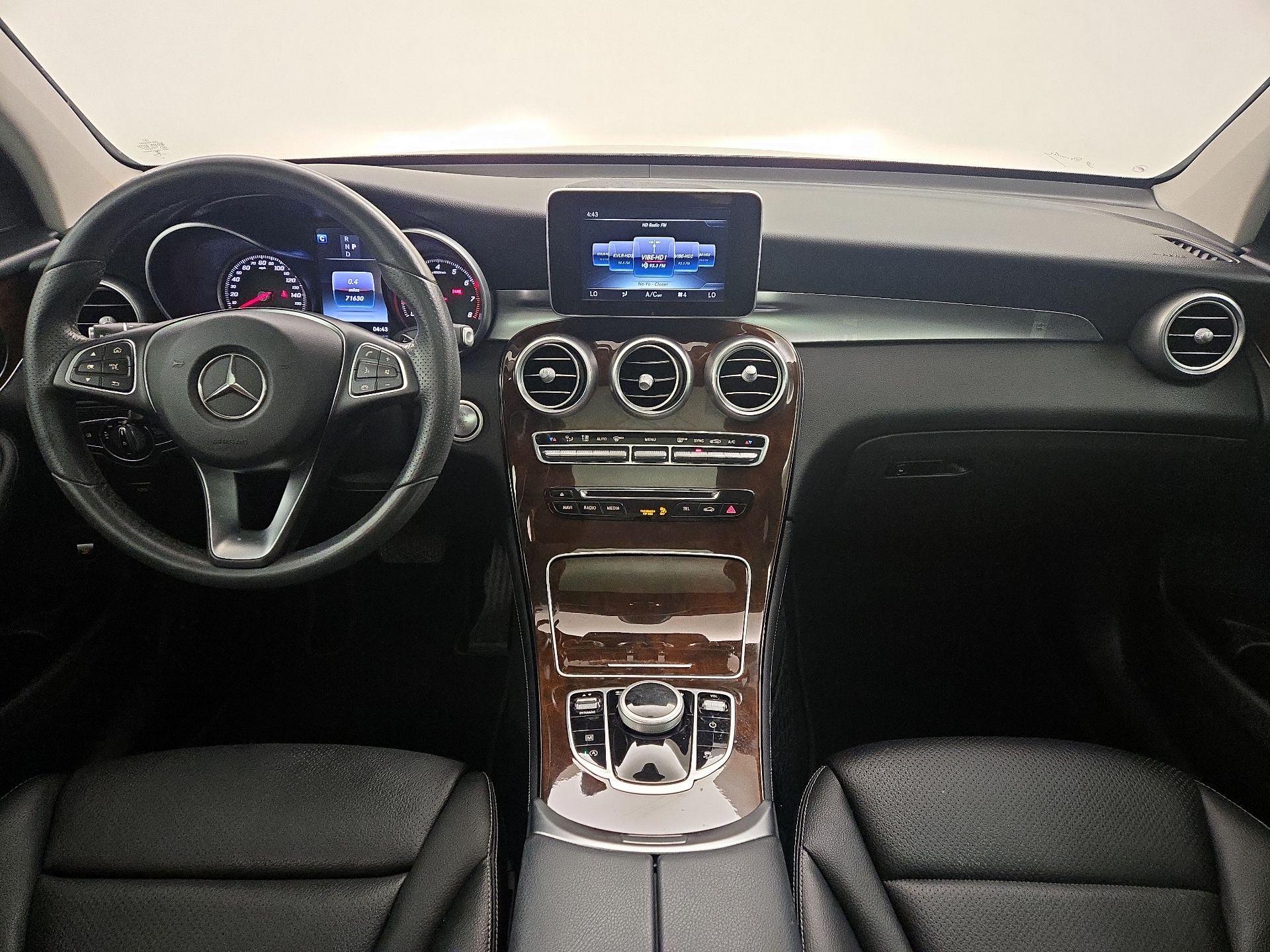 Thumbnail: 2017 Mercedes-Benz GLC - 9