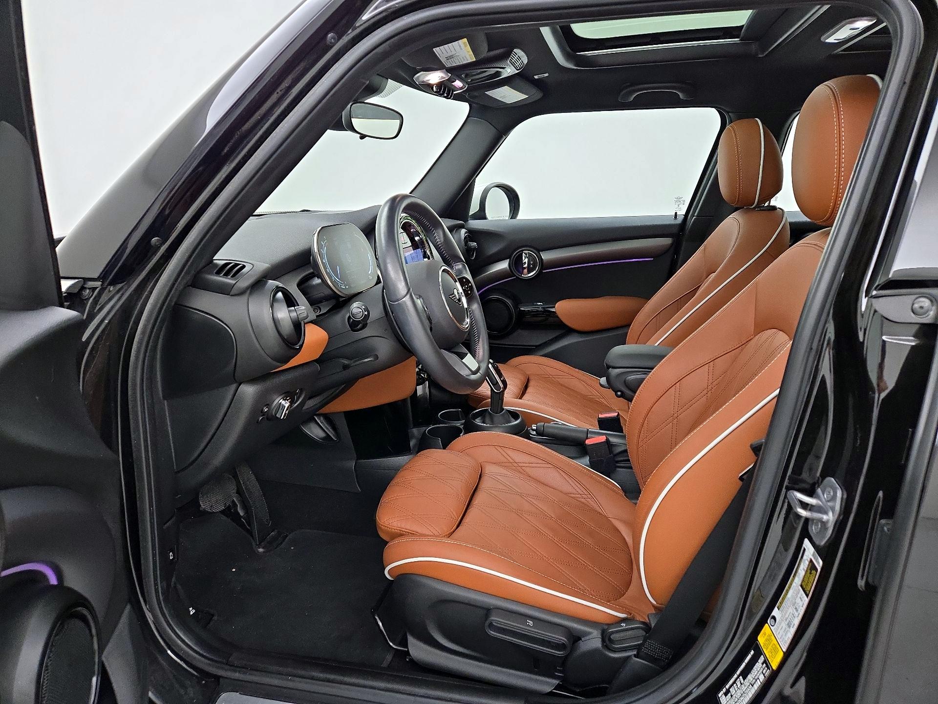 Thumbnail: 2022 MINI Cooper Hardtop - 11
