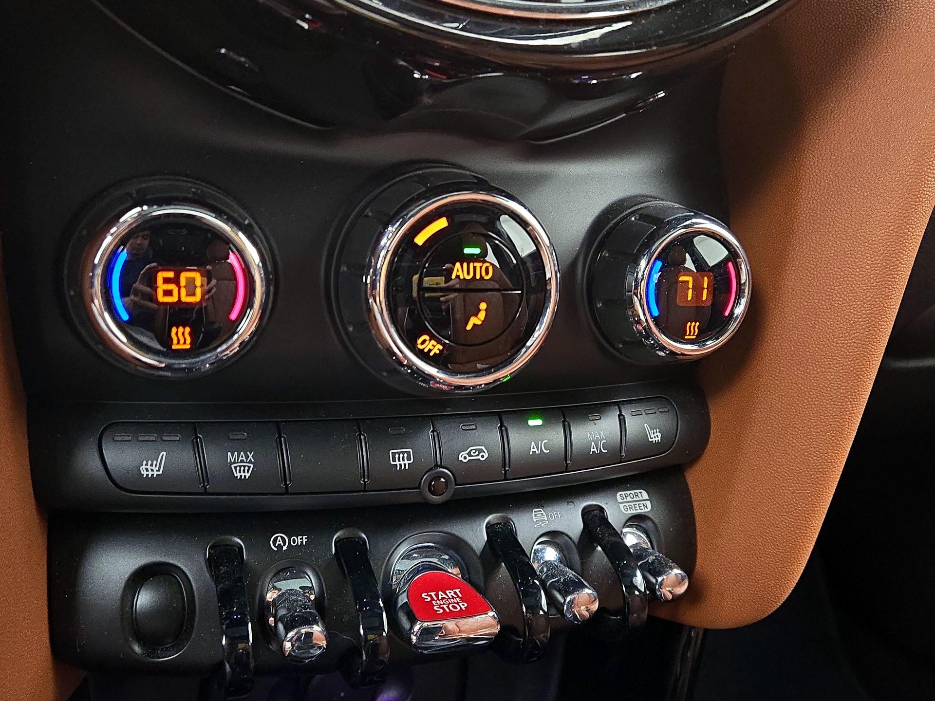 Thumbnail: 2022 MINI Cooper Hardtop - 17