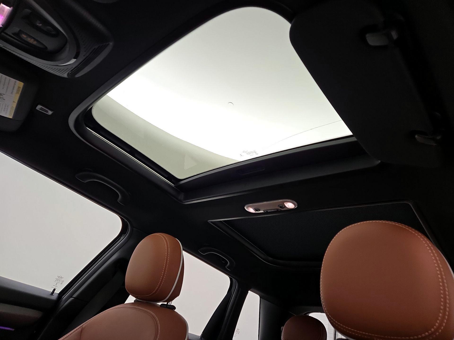 Thumbnail: 2022 MINI Cooper Hardtop - 20