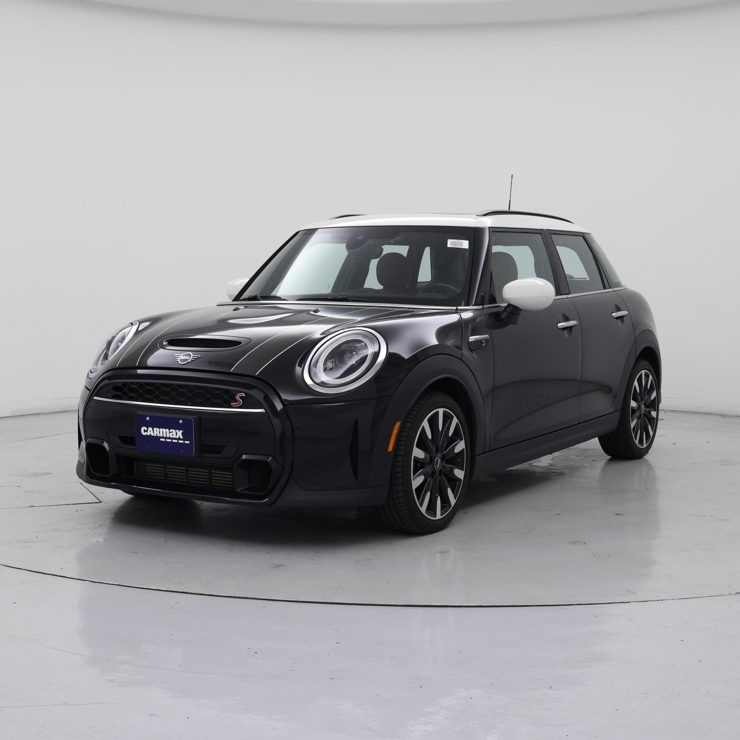 Thumbnail: 2022 MINI Cooper Hardtop - 4