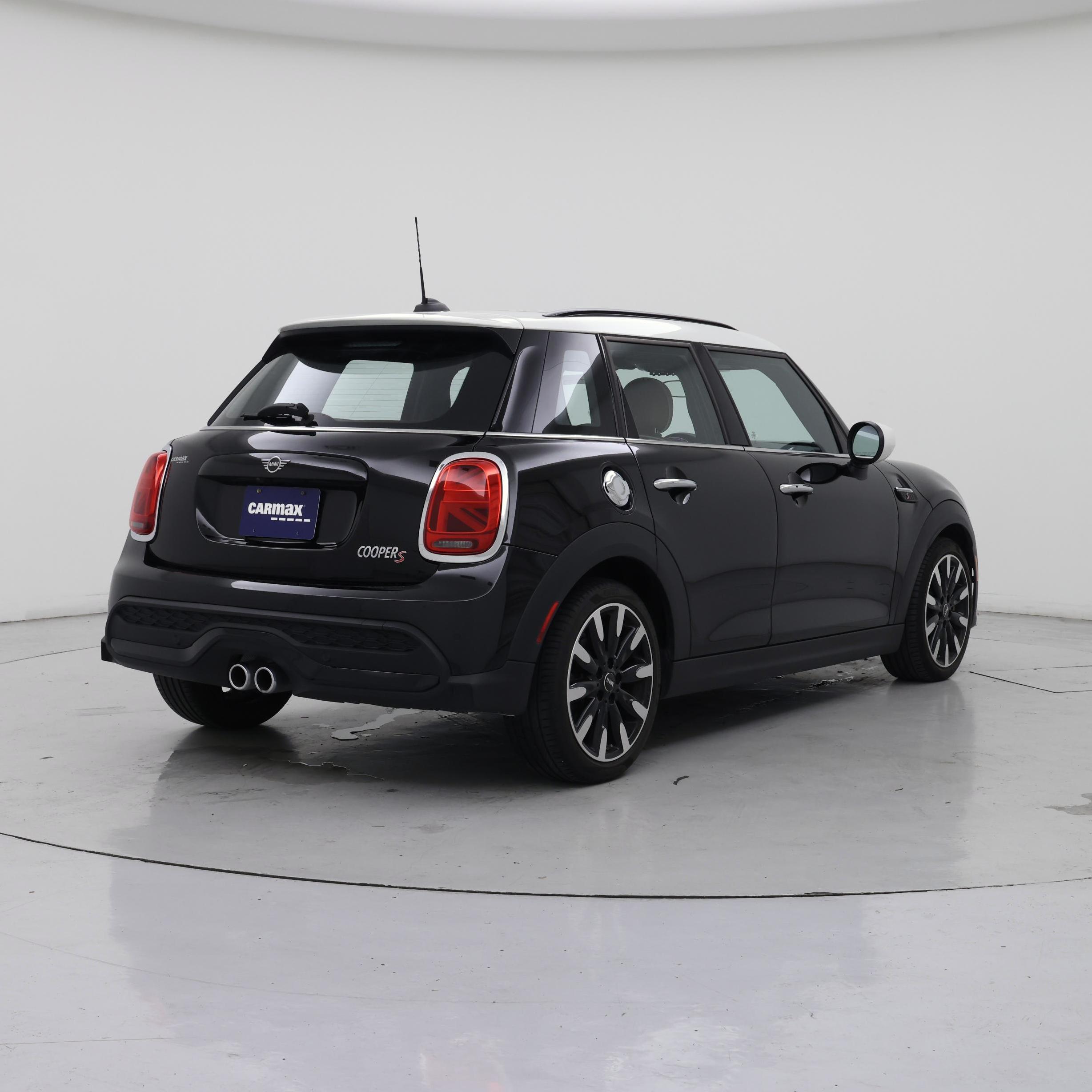 Thumbnail: 2022 MINI Cooper Hardtop - 8
