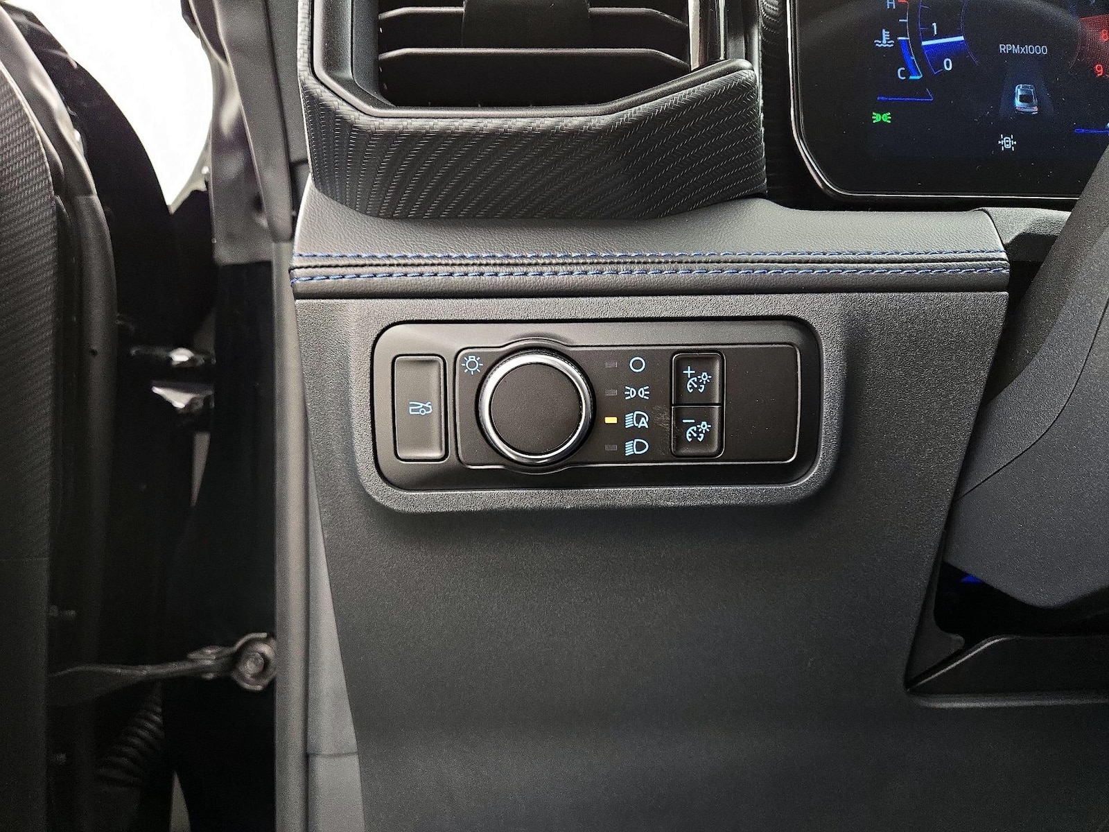 2025 Ford Mustang Dark Horse - Photo 14