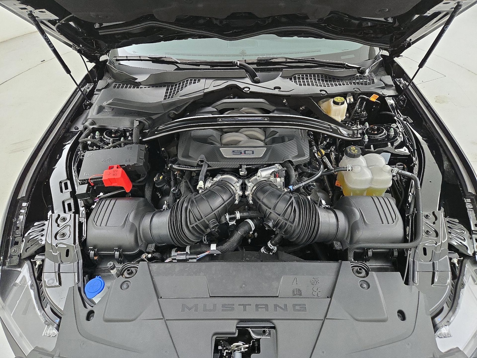2025 Ford Mustang Dark Horse - Photo 23