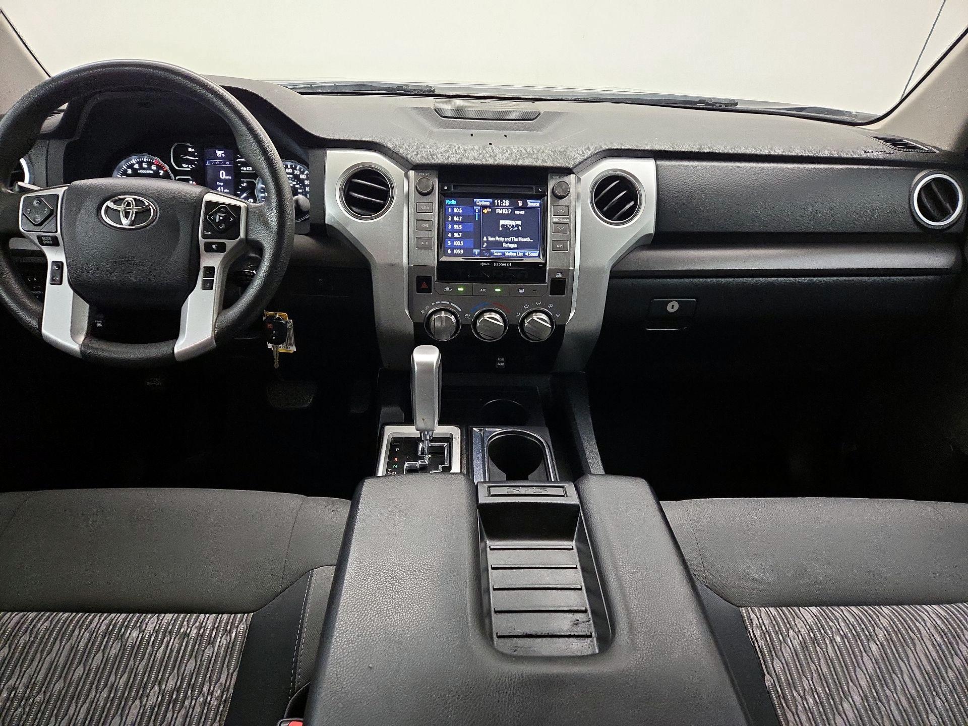Thumbnail: 2019 Toyota Tundra - 9
