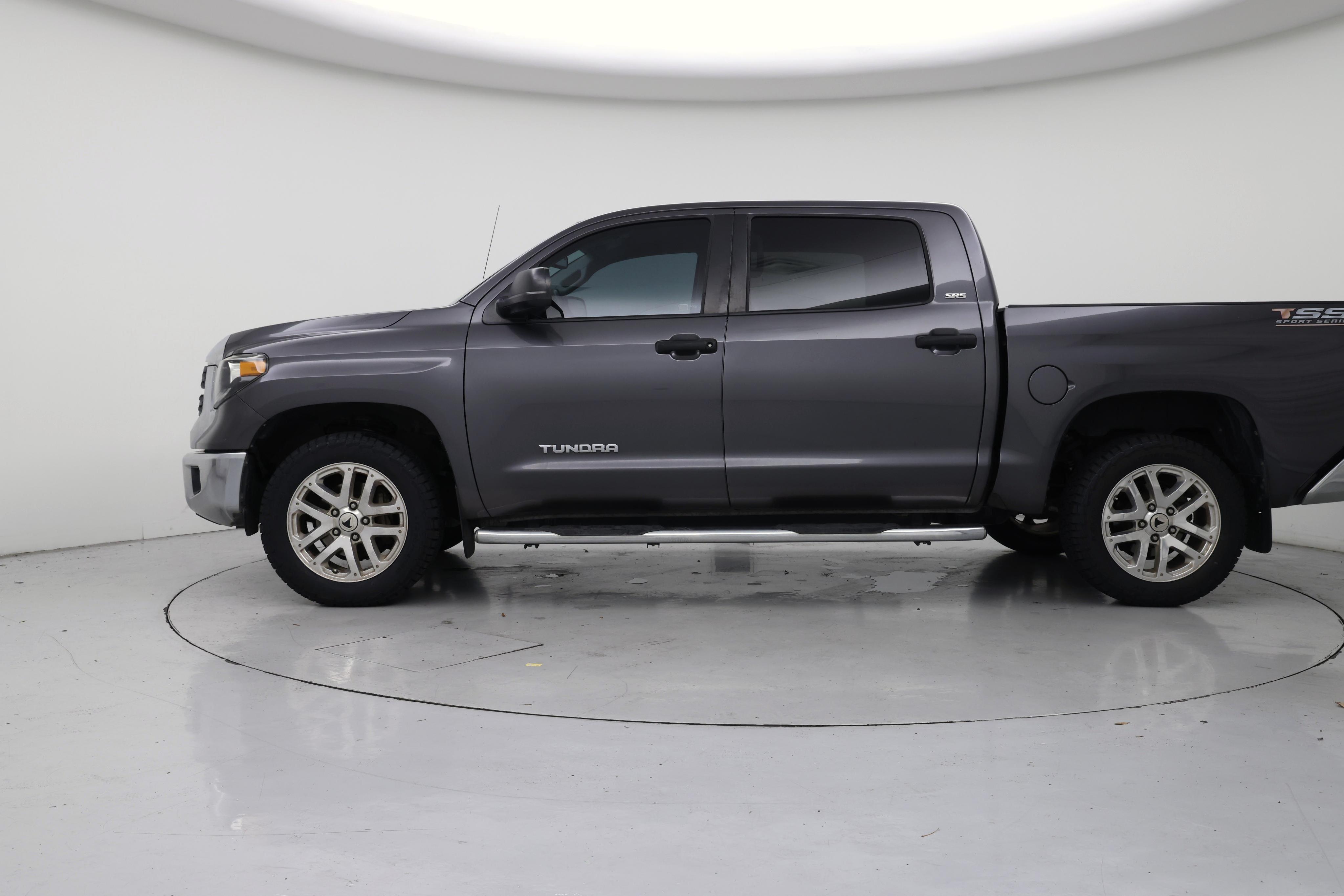 Thumbnail: 2019 Toyota Tundra - 3