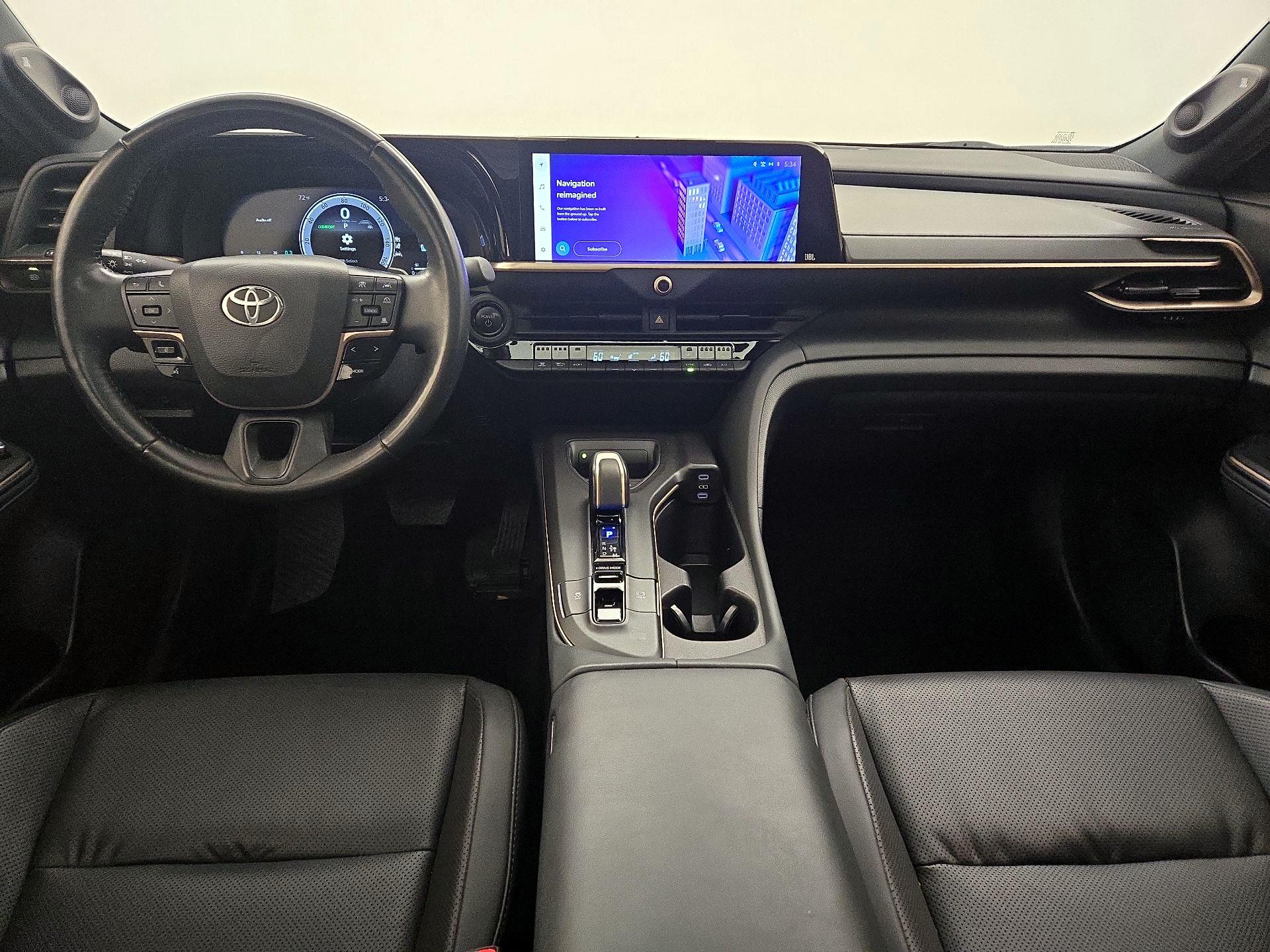 Thumbnail: 2023 Toyota Crown - 9