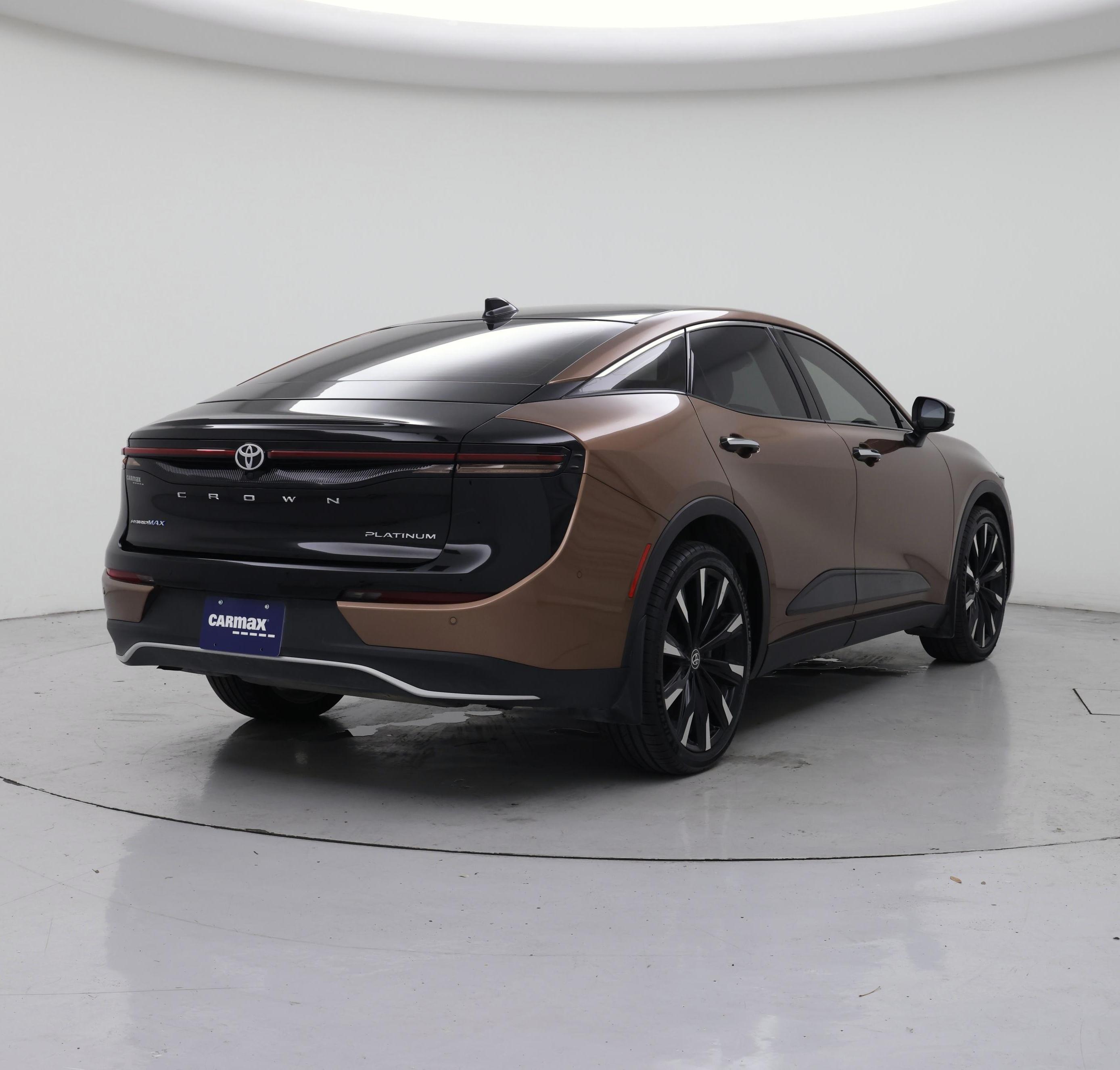 Thumbnail: 2023 Toyota Crown - 8