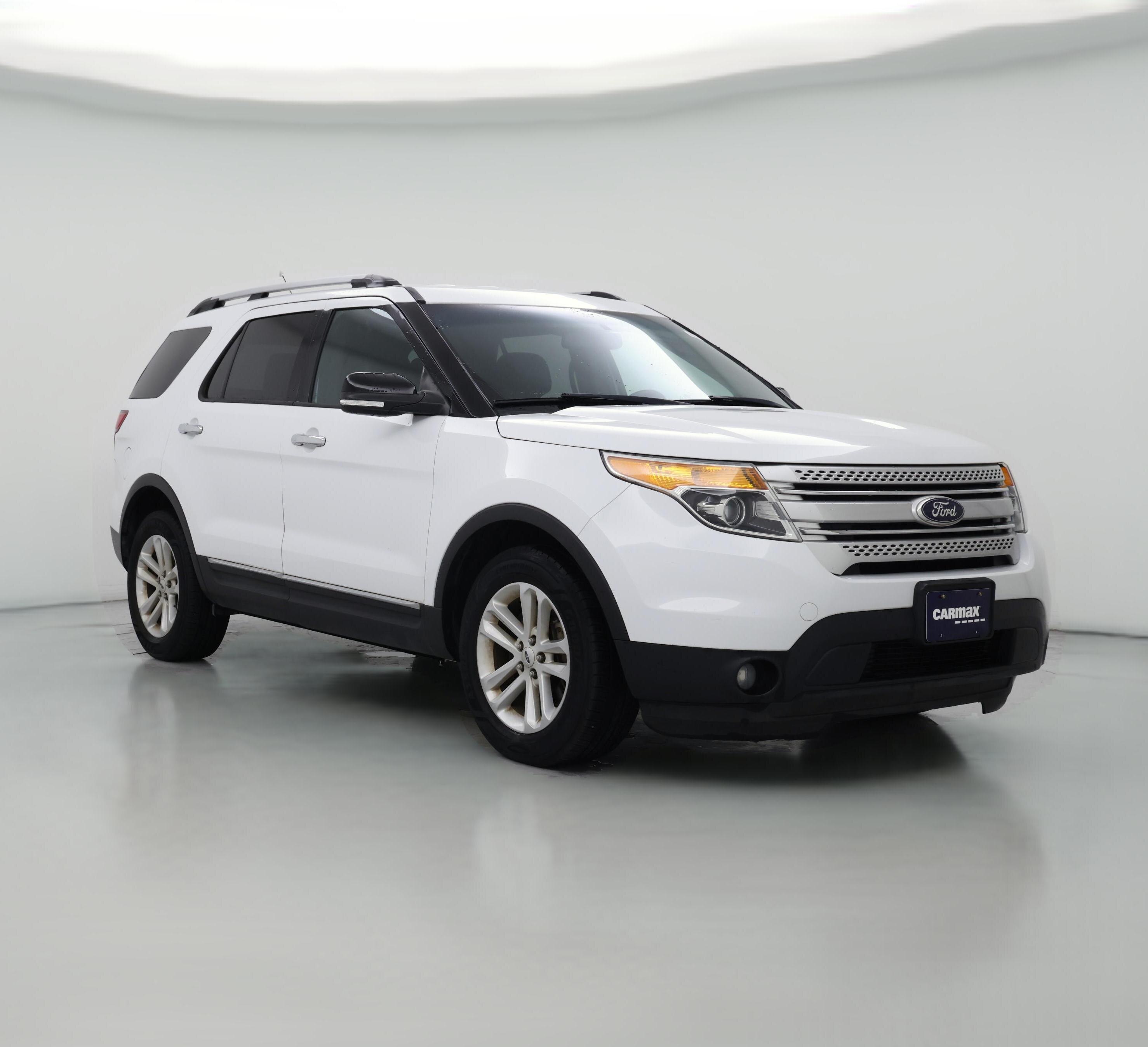 Thumbnail: 2015 Ford Explorer - 1