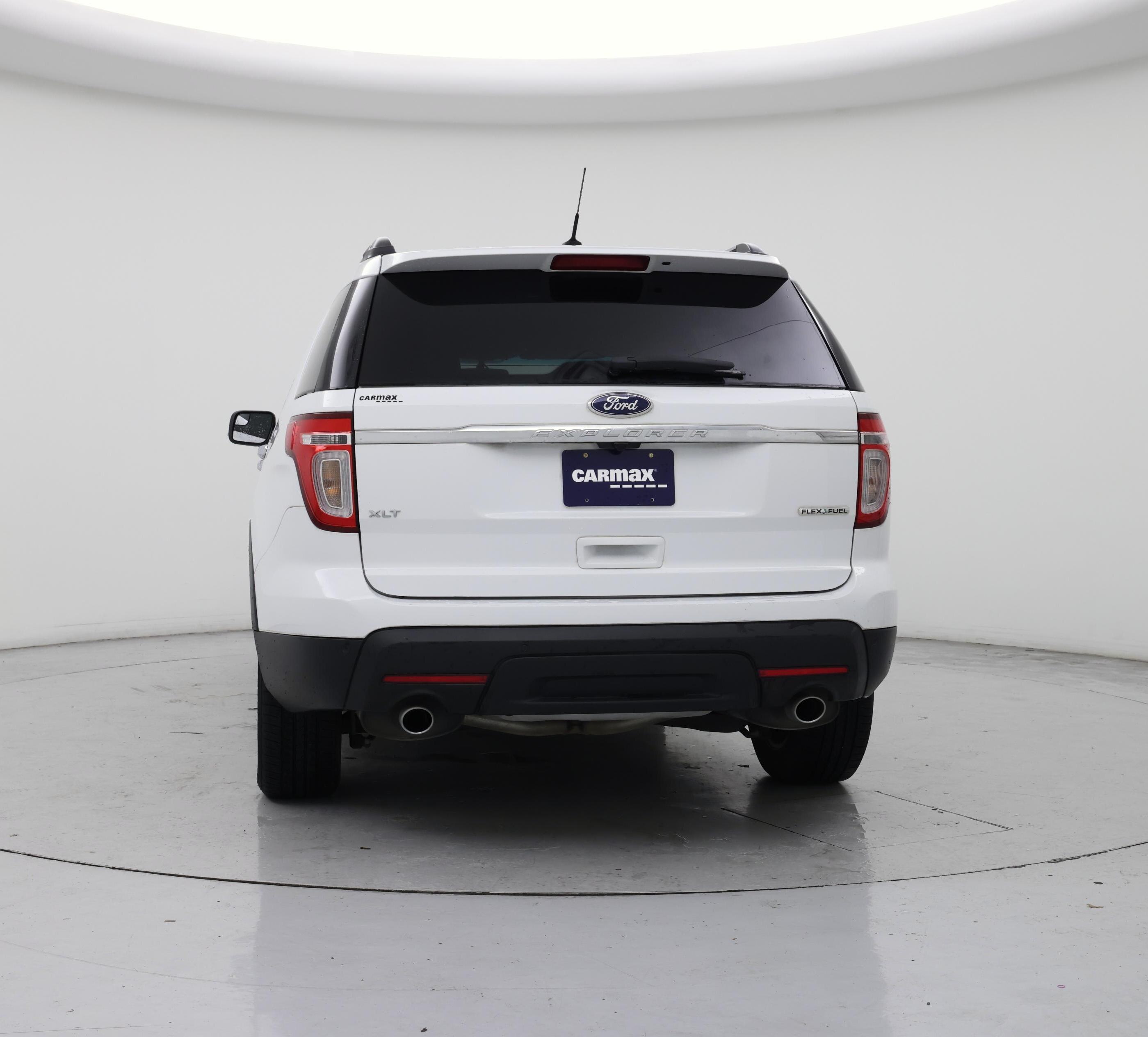 Thumbnail: 2015 Ford Explorer - 6