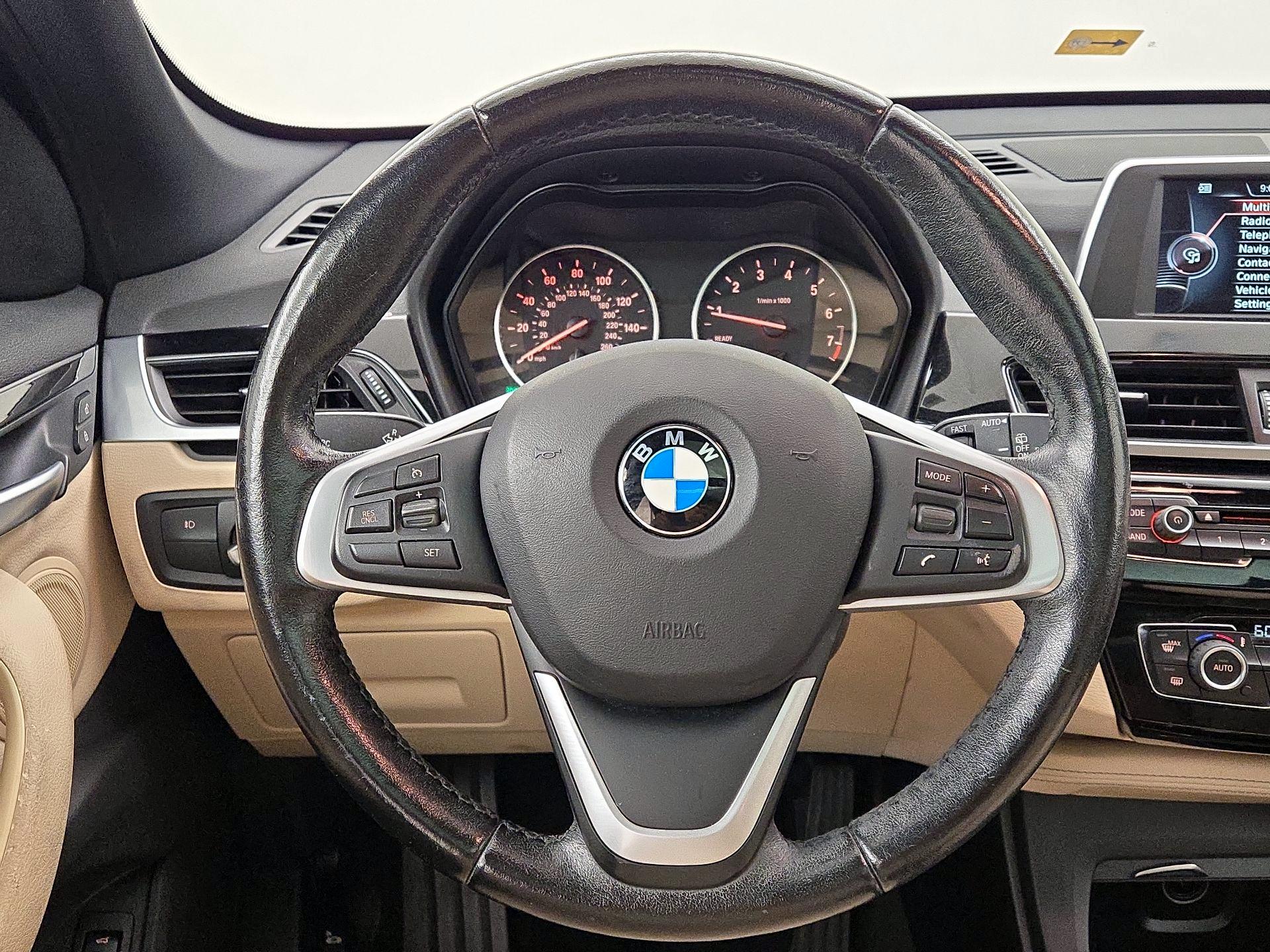 Thumbnail: 2017 BMW X1 - 10