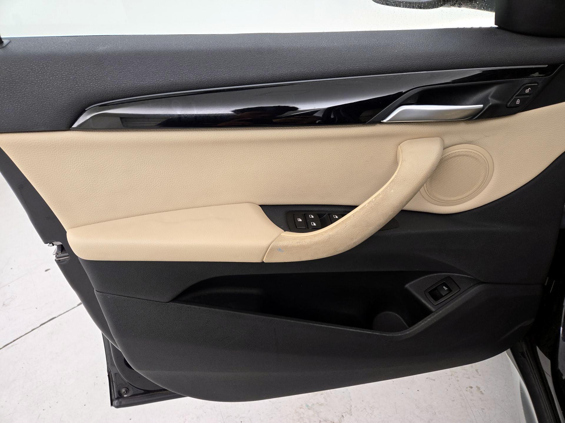 Thumbnail: 2017 BMW X1 - 12