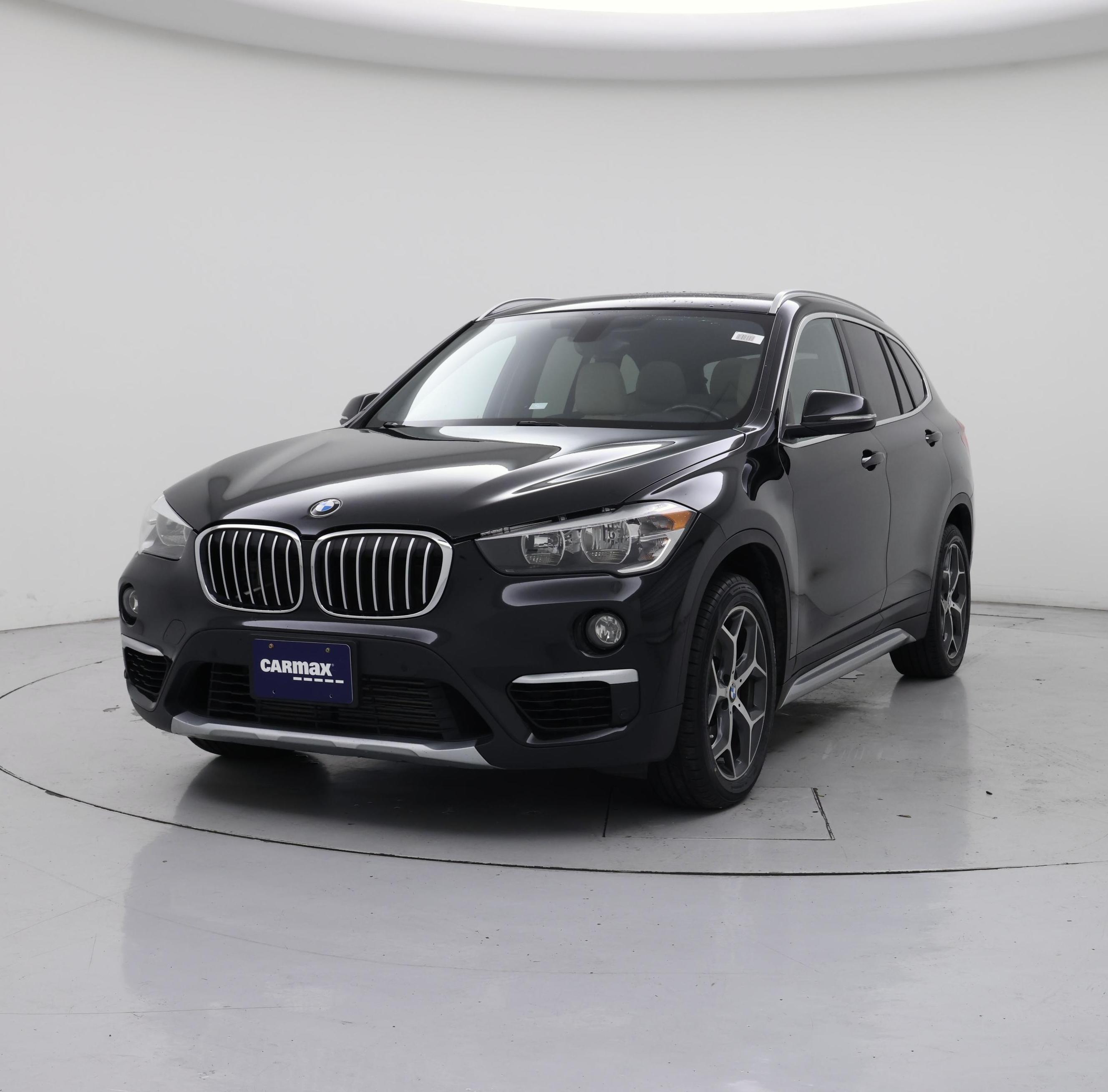 Thumbnail: 2017 BMW X1 - 4