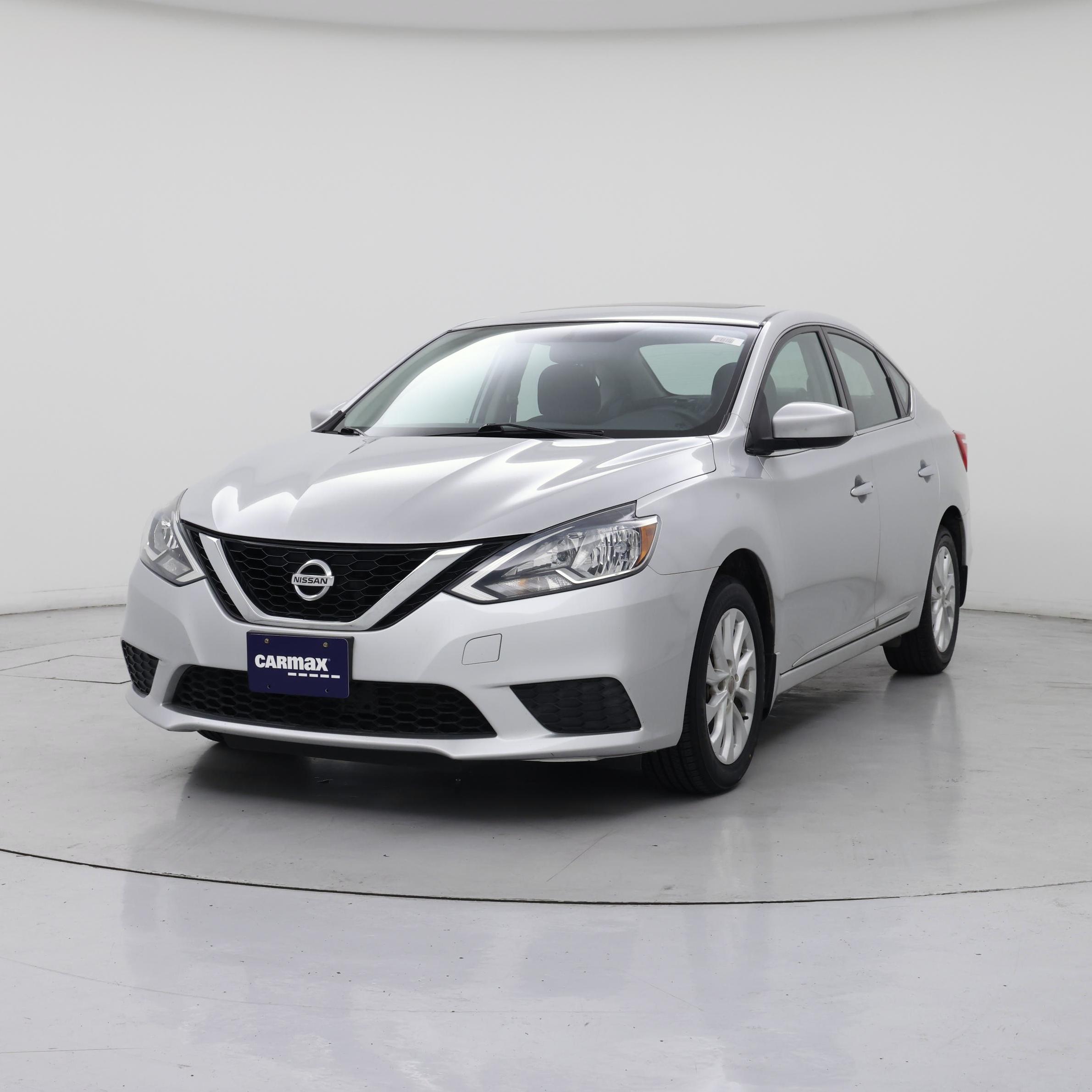 Thumbnail: 2017 Nissan Sentra - 4