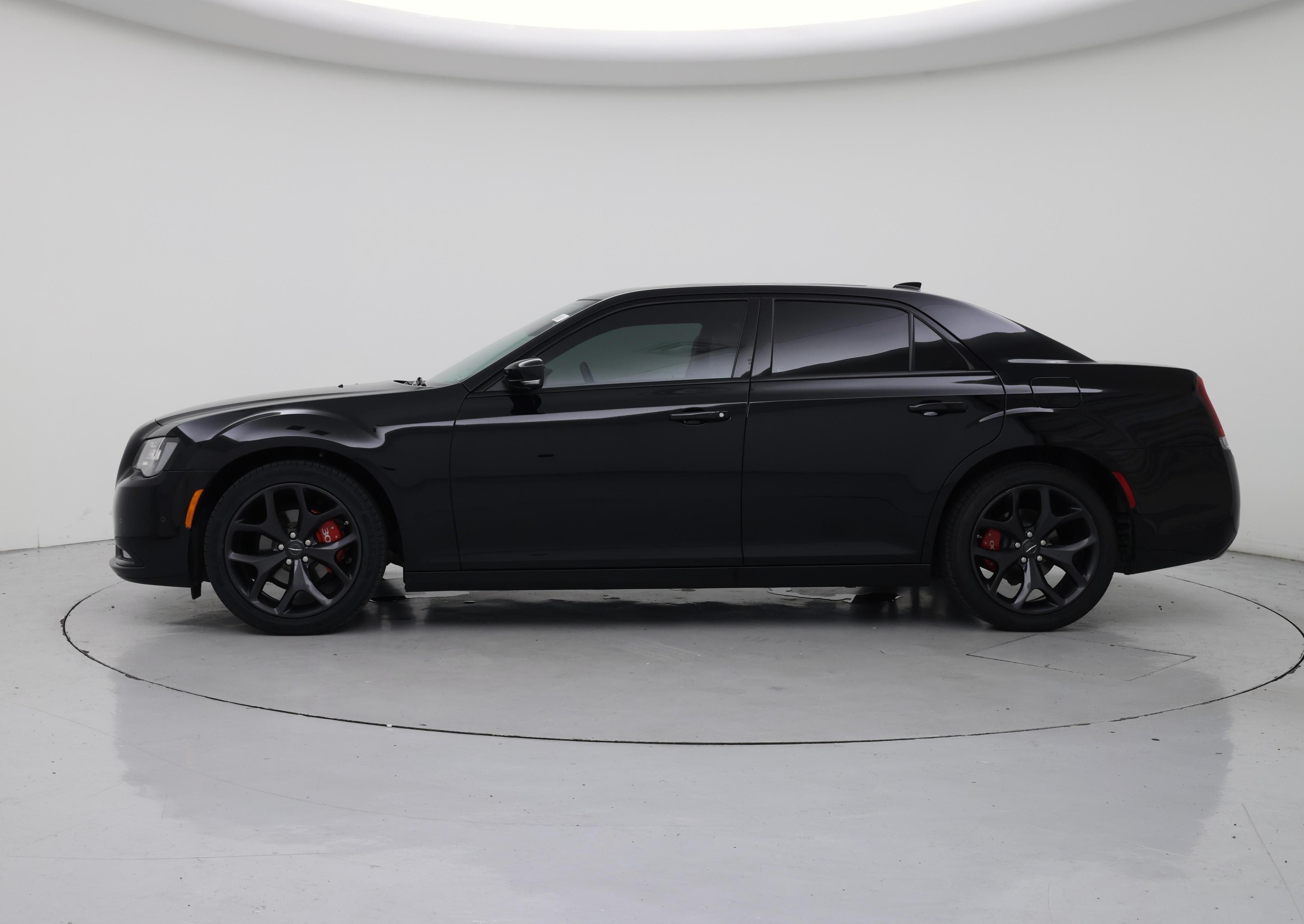 Thumbnail: 2023 Chrysler 300 - 3