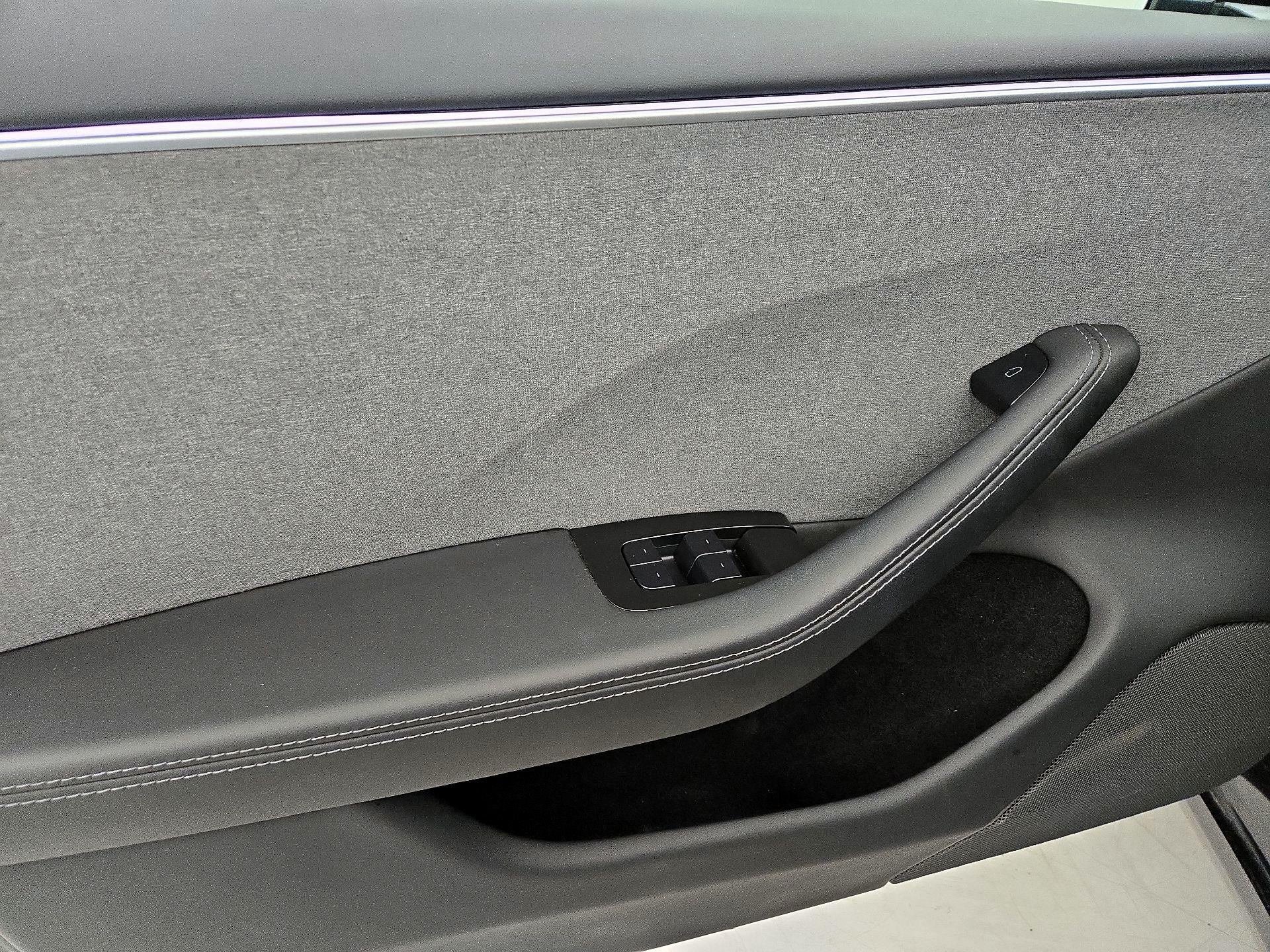 Thumbnail: 2024 Tesla Model 3 - 12