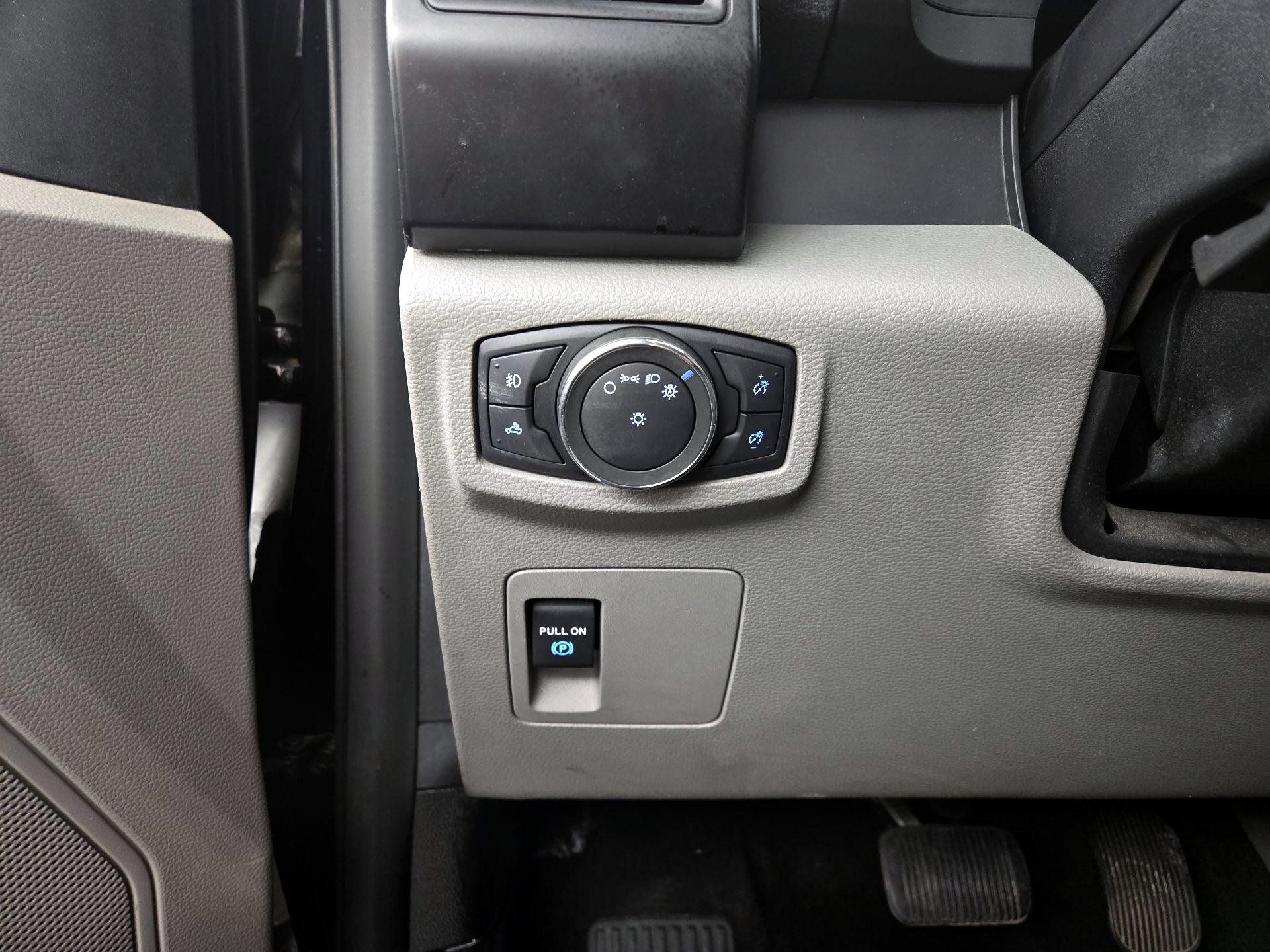 Thumbnail: 2017 Ford F-150 - 13