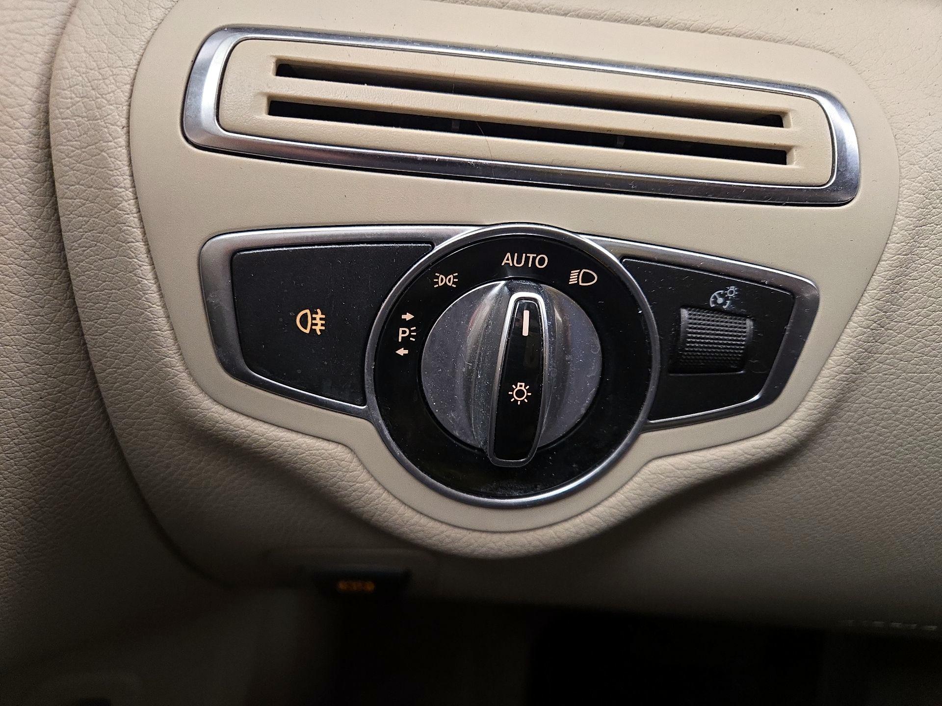 Thumbnail: 2015 Mercedes-Benz C-Class - 13