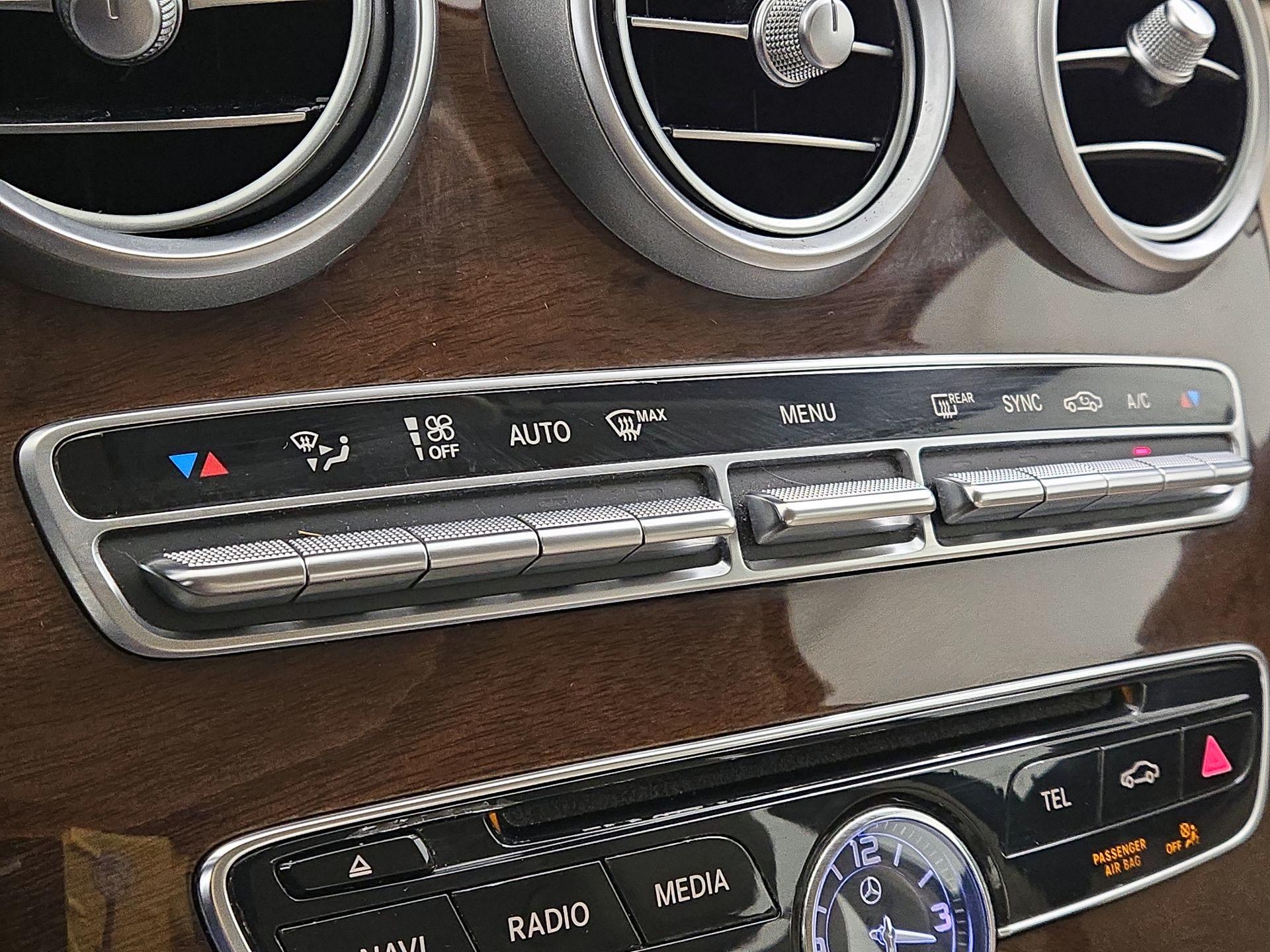 Thumbnail: 2015 Mercedes-Benz C-Class - 16