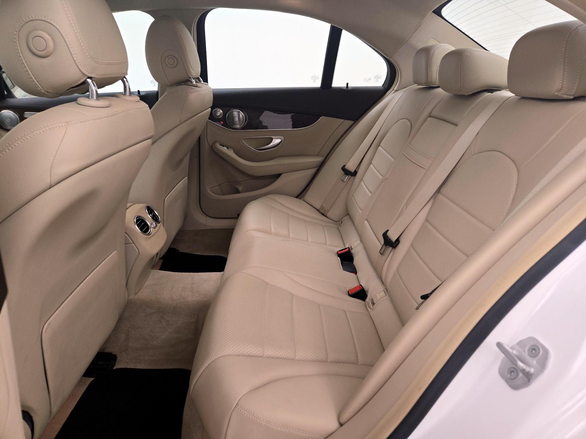 Thumbnail: 2015 Mercedes-Benz C-Class - 19