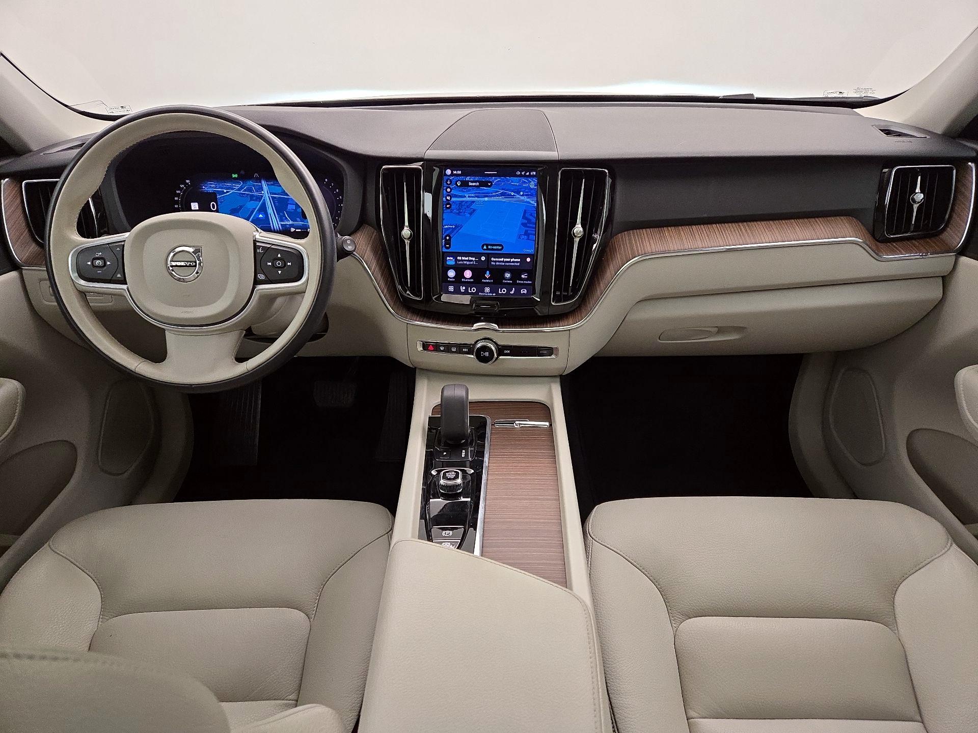 Thumbnail: 2022 Volvo XC60 - 9