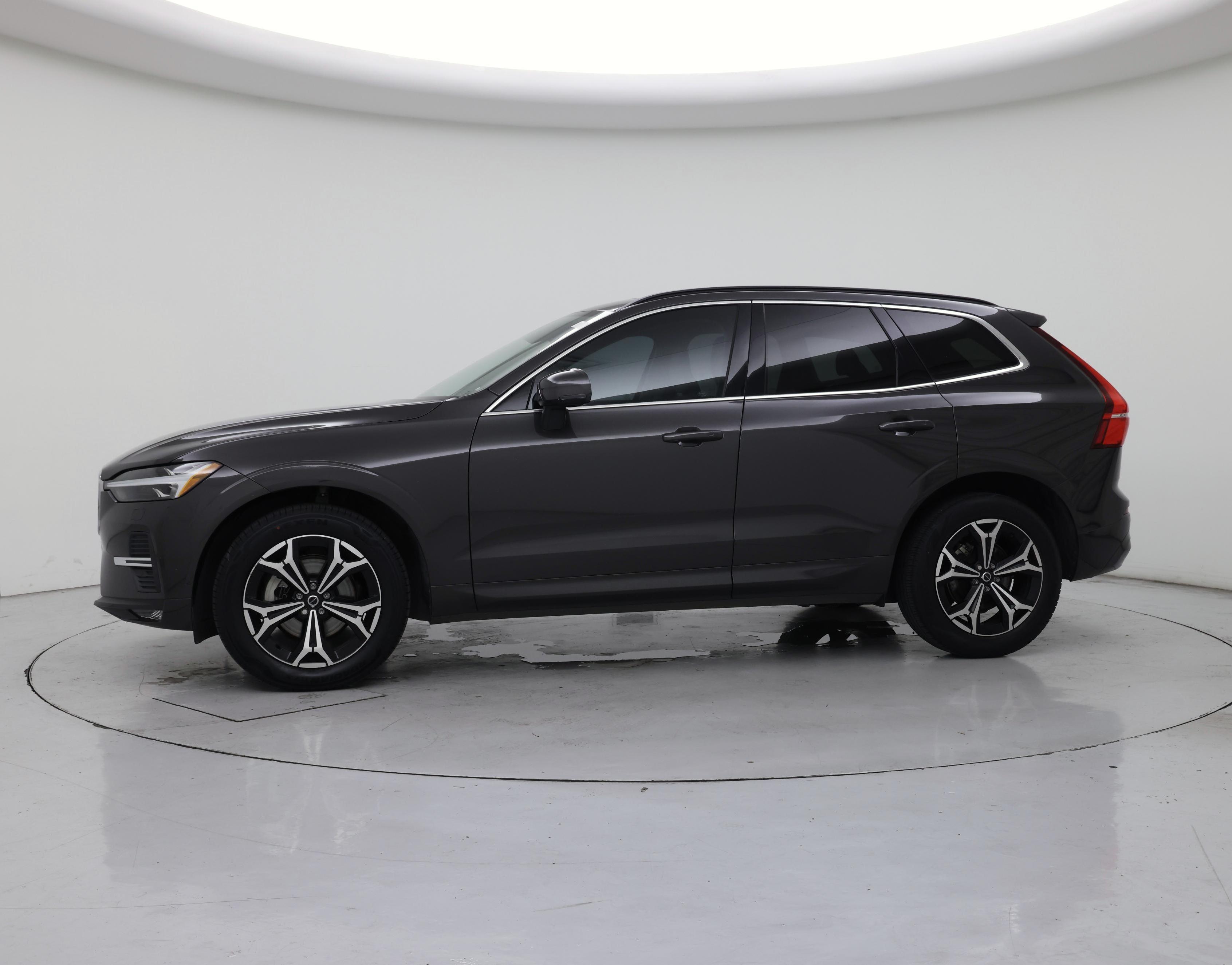 Thumbnail: 2022 Volvo XC60 - 3