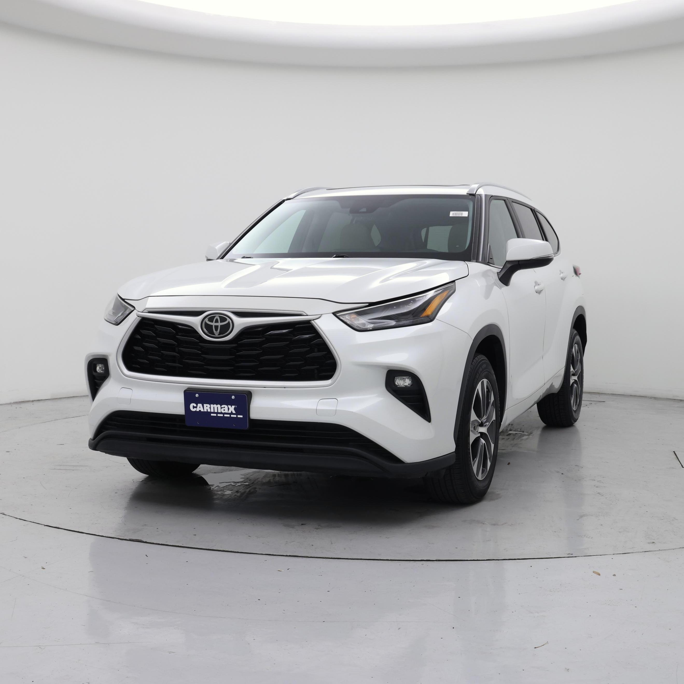 Thumbnail: 2023 Toyota Highlander - 4